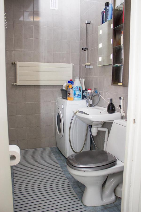 One-Bedroom Apartment - Photo 11