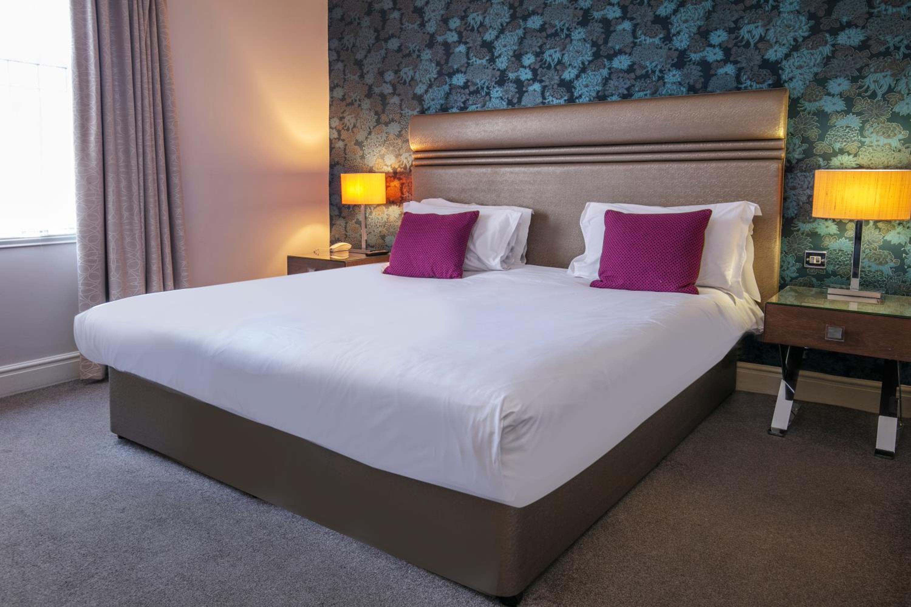 Standard Double or Twin Room - Photo 1