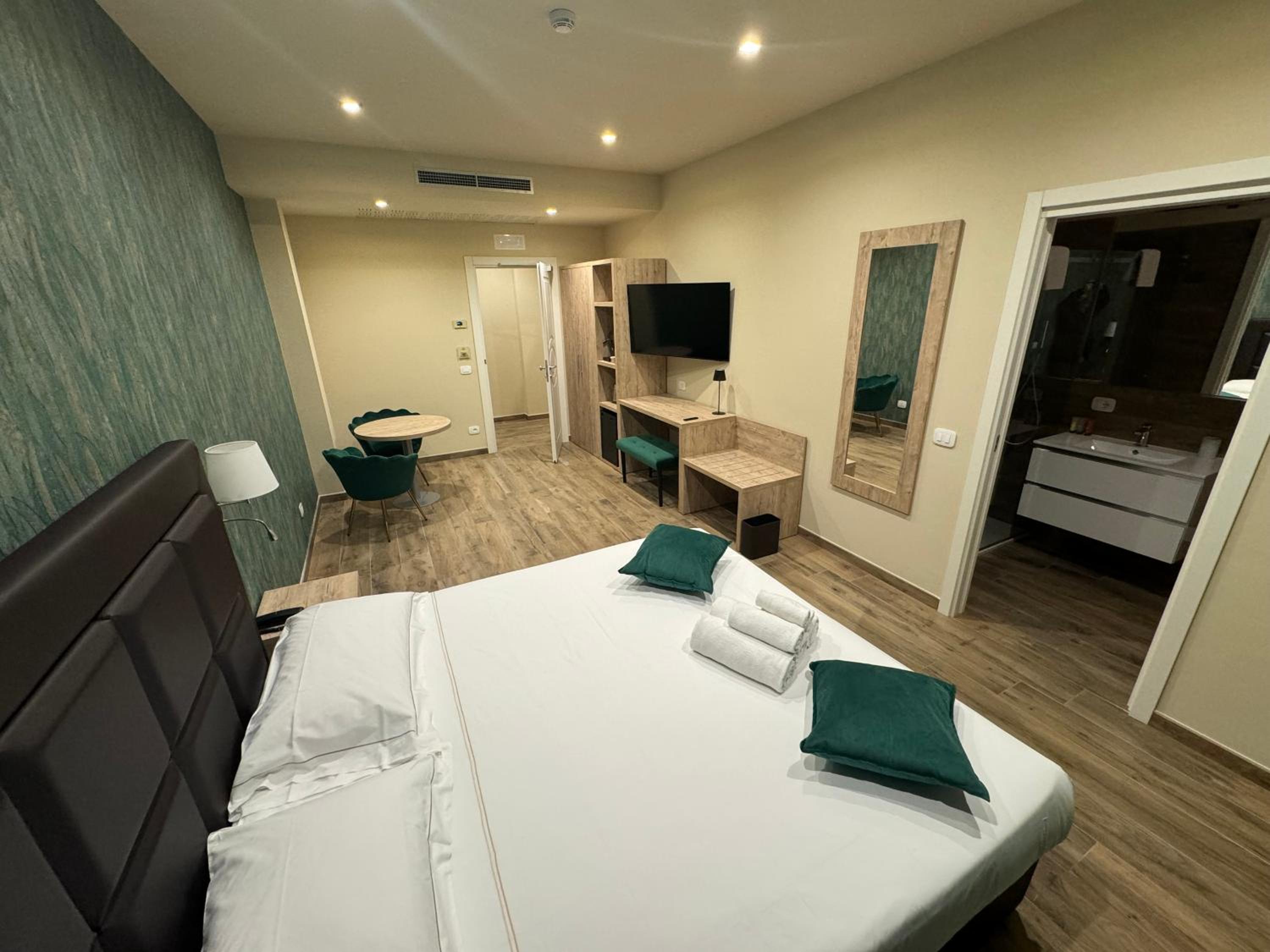 Luxury Quadruple Room