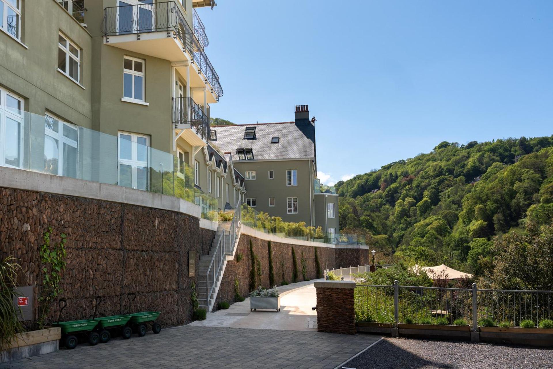 Two-Bedroom Apartment with Sea View photo 2