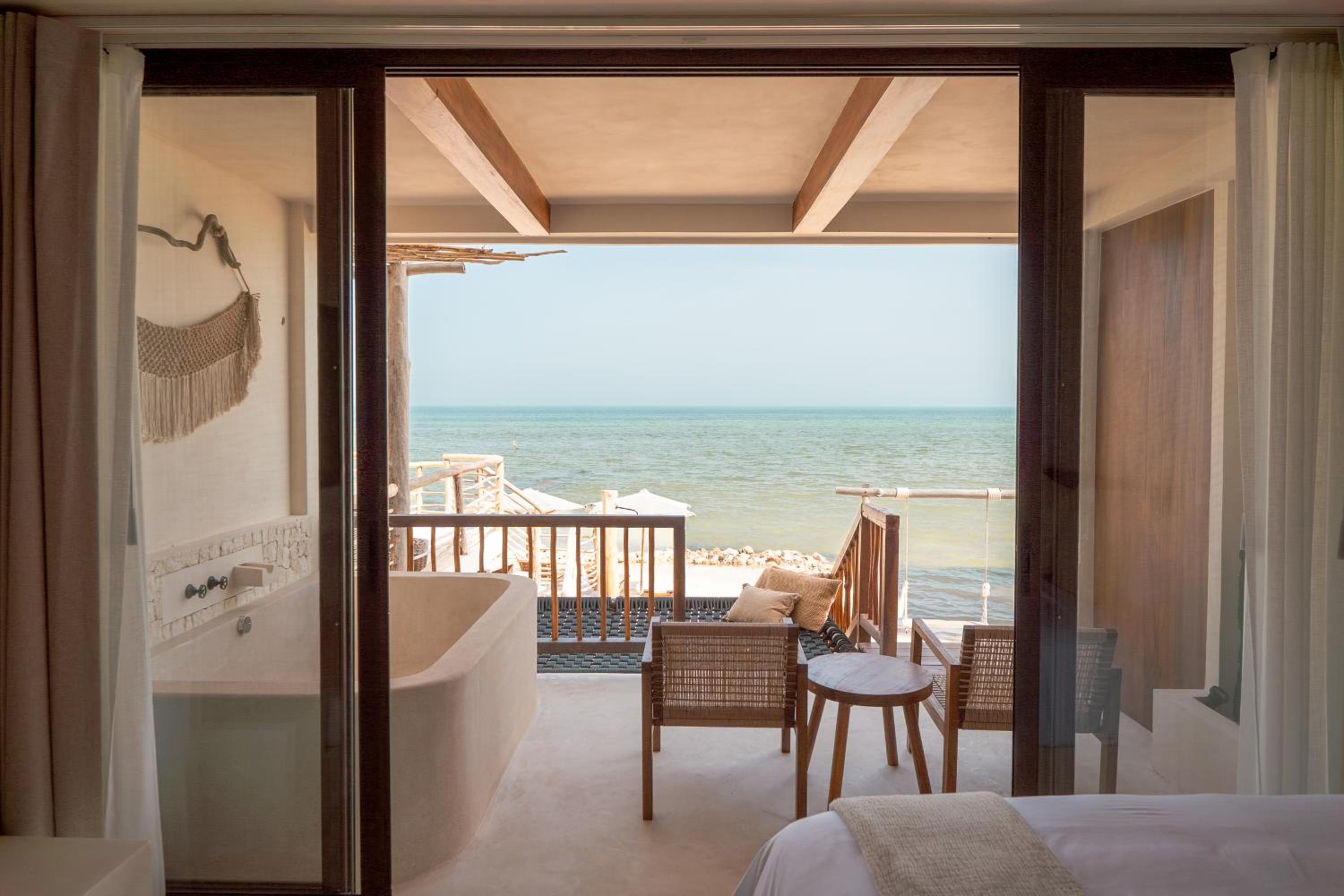 Junior Suite with Ocean View photo 3