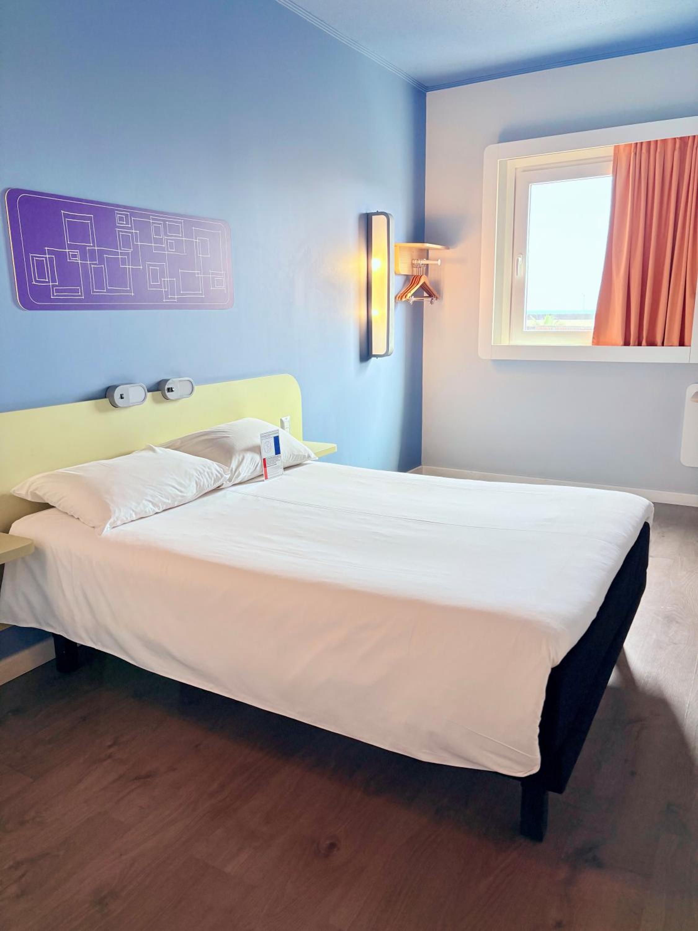Standard Room - Disability Access photo 1