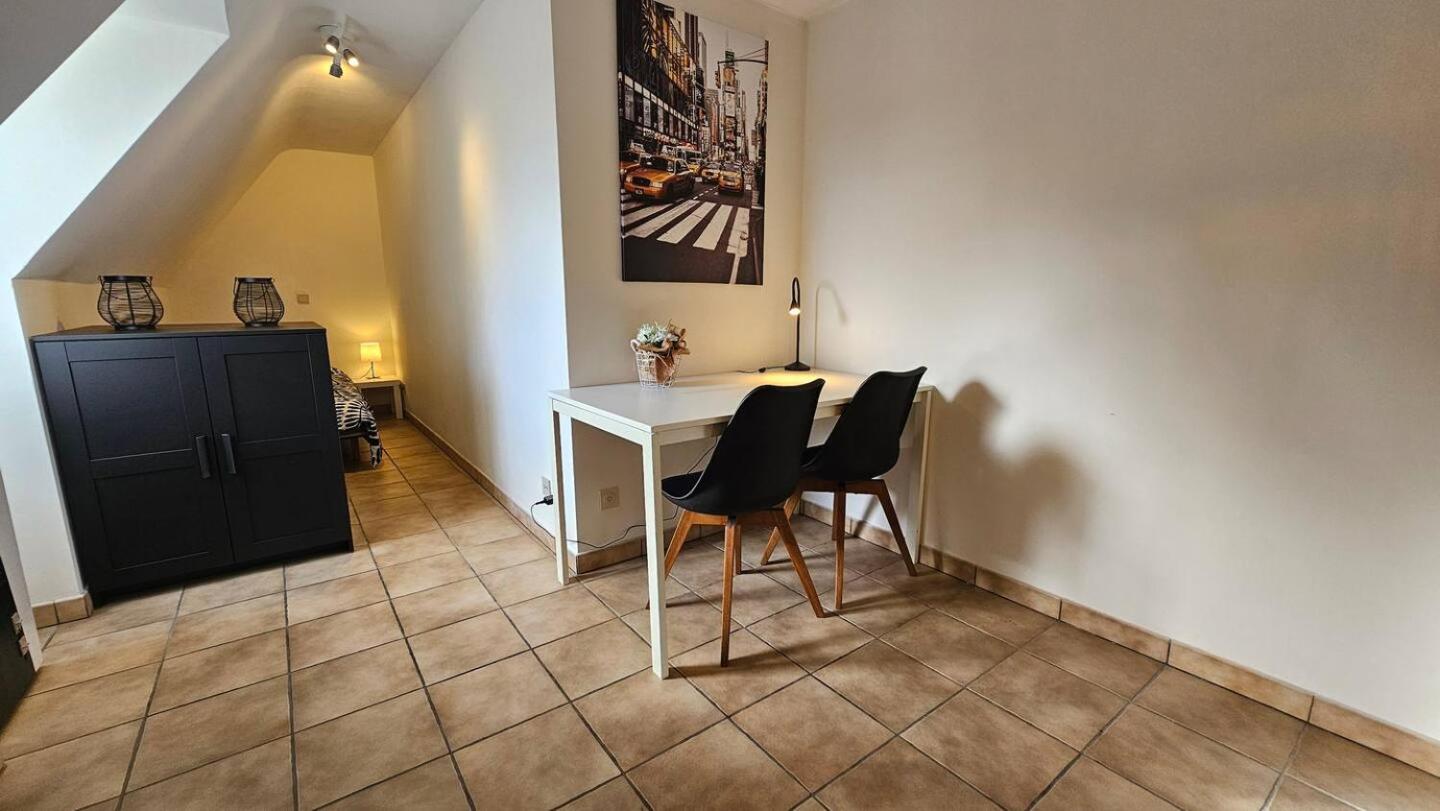 Double Room with Shared Bathroom photo 1