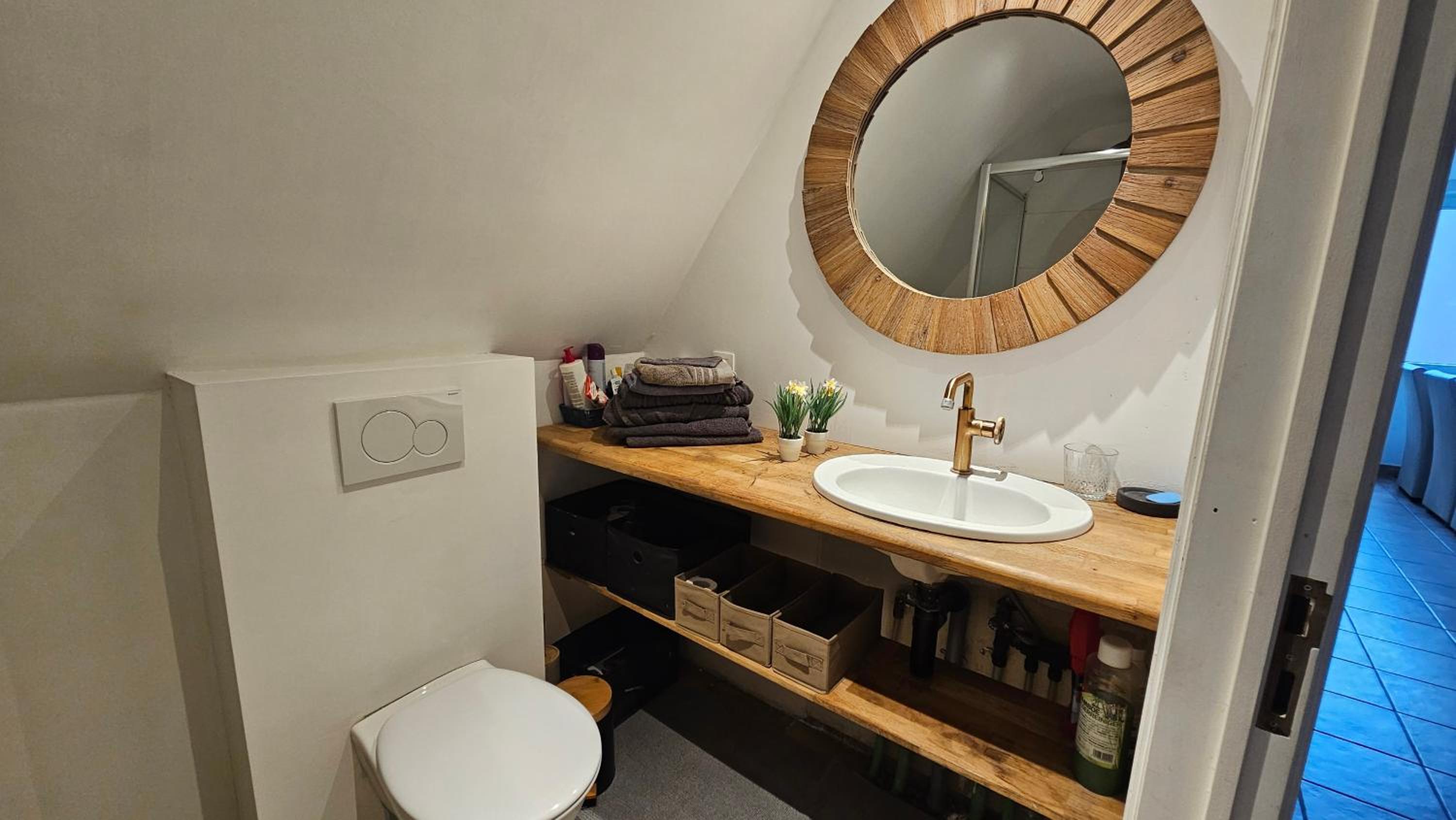 Double Room with Shared Bathroom photo 3