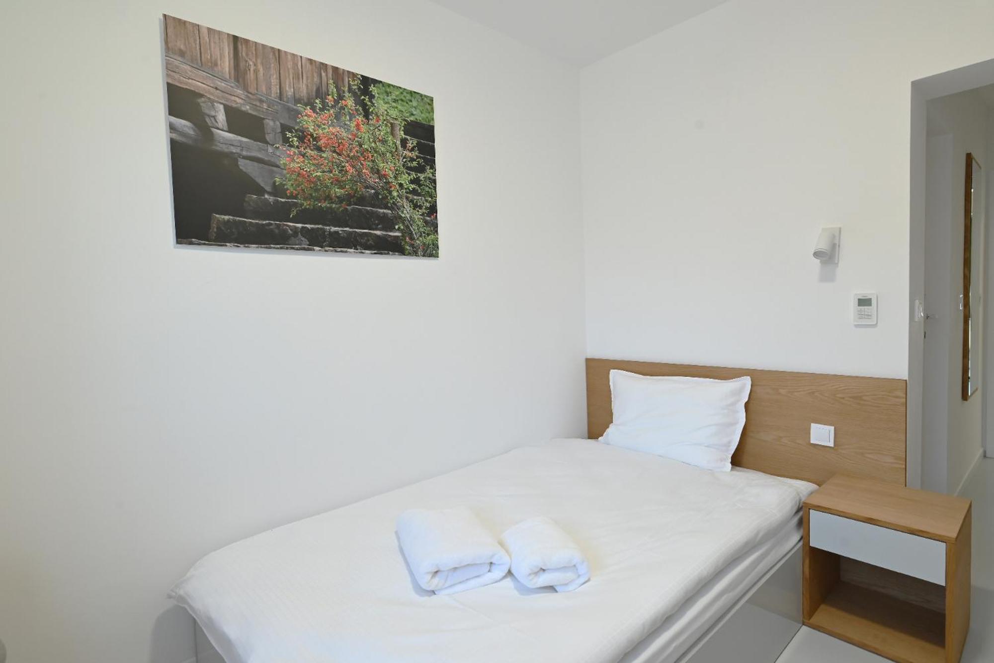 Single Room photo 3