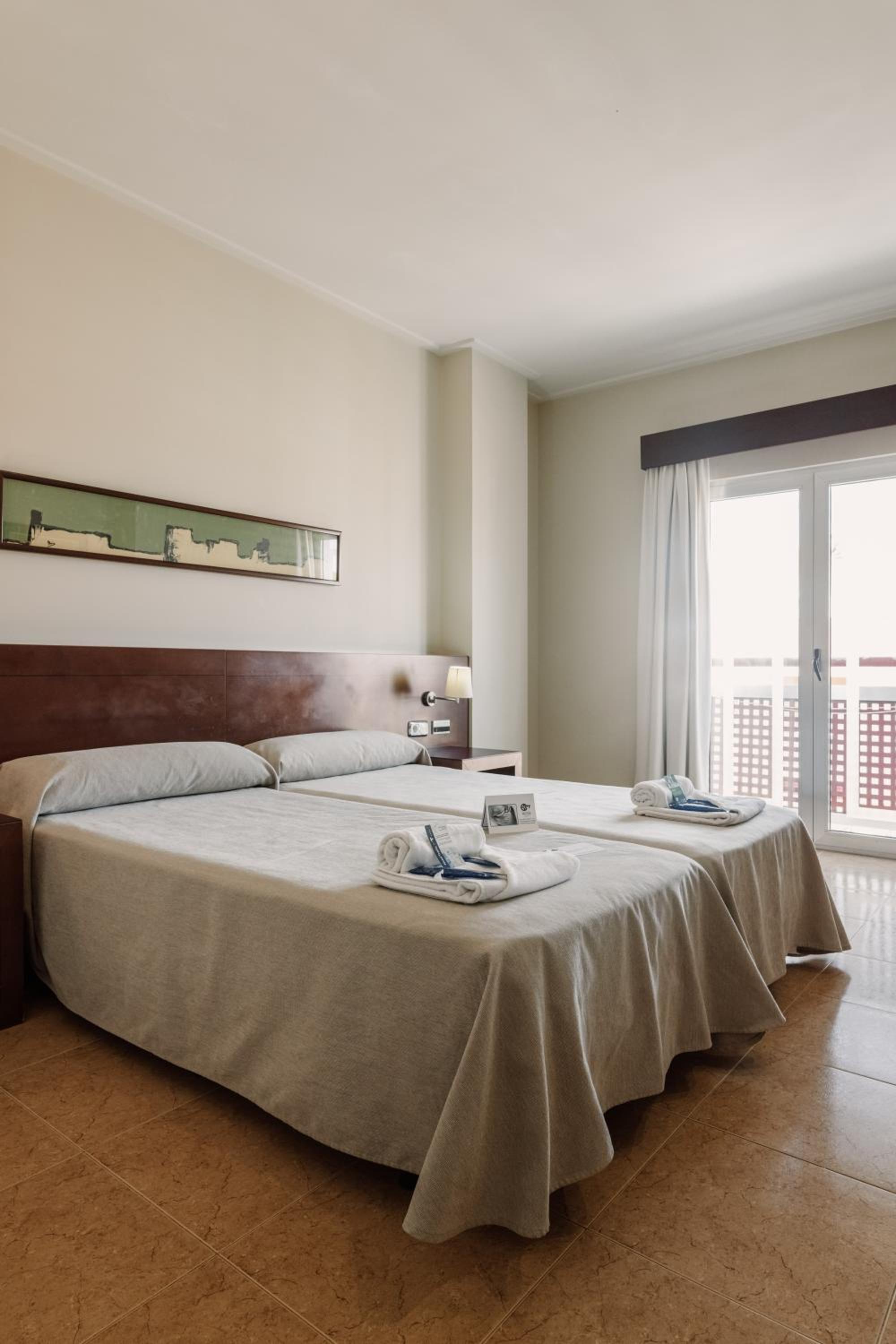 Double Room - Photo 7