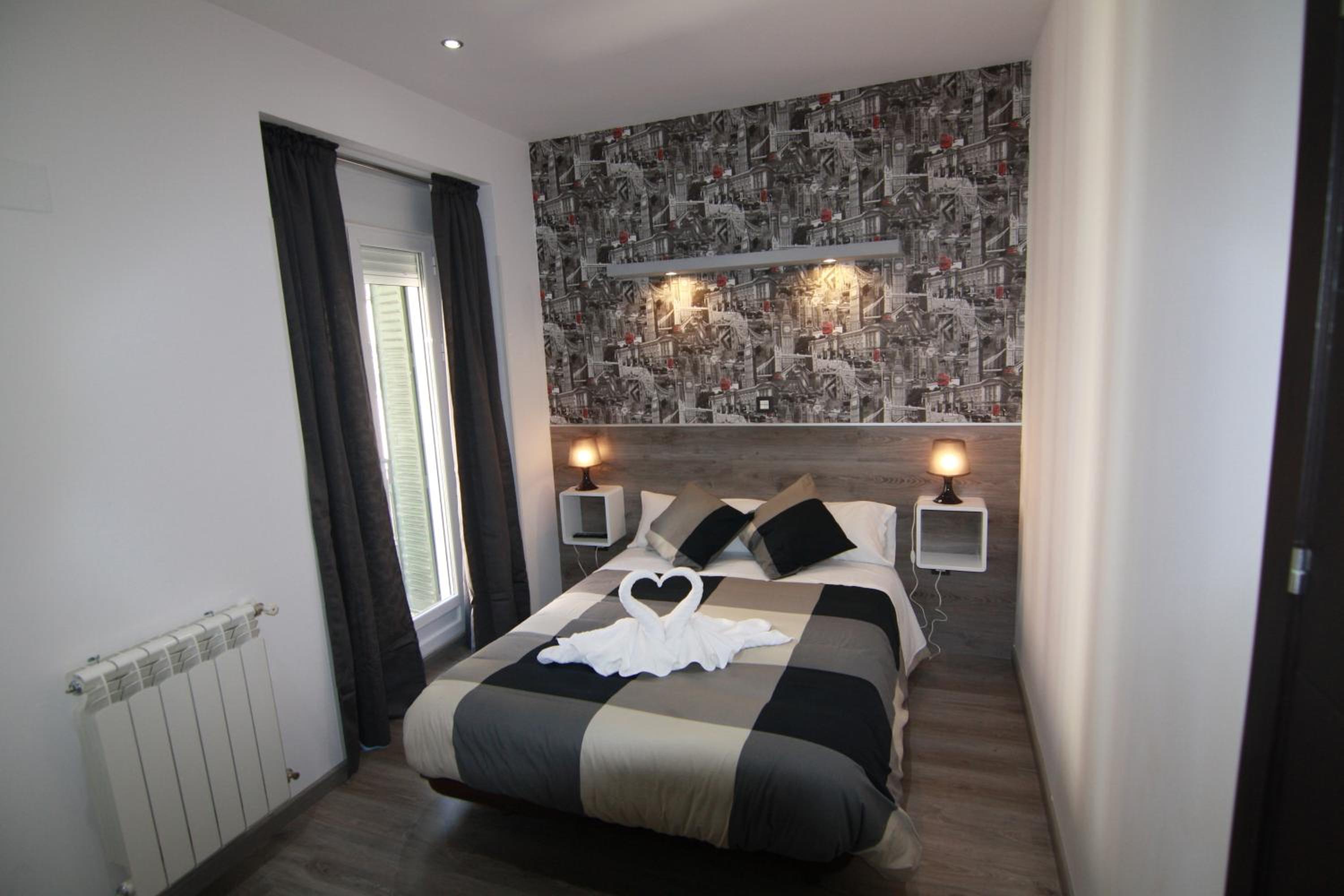Double Room - Photo 4