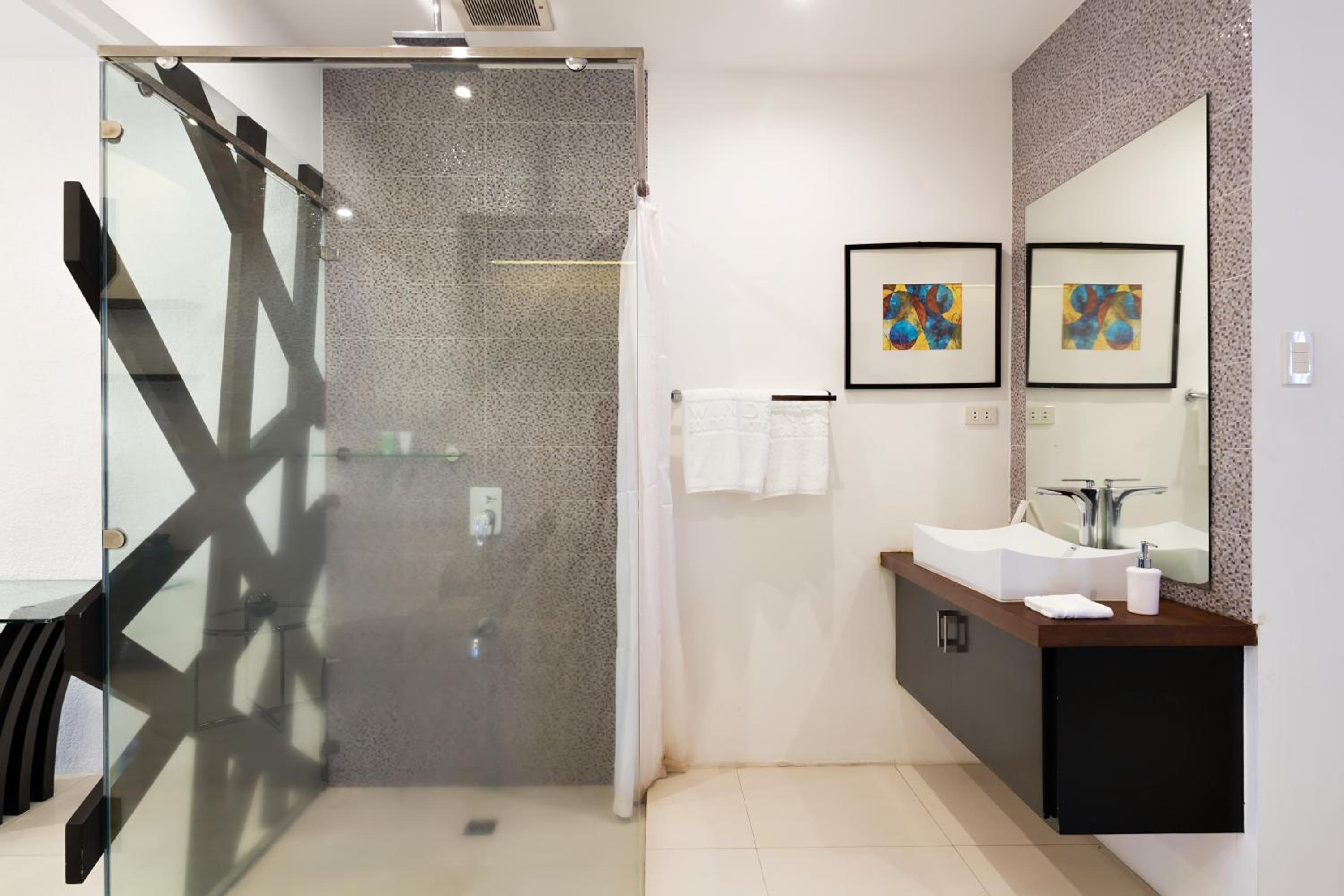Alizé Pool Suite photo 2