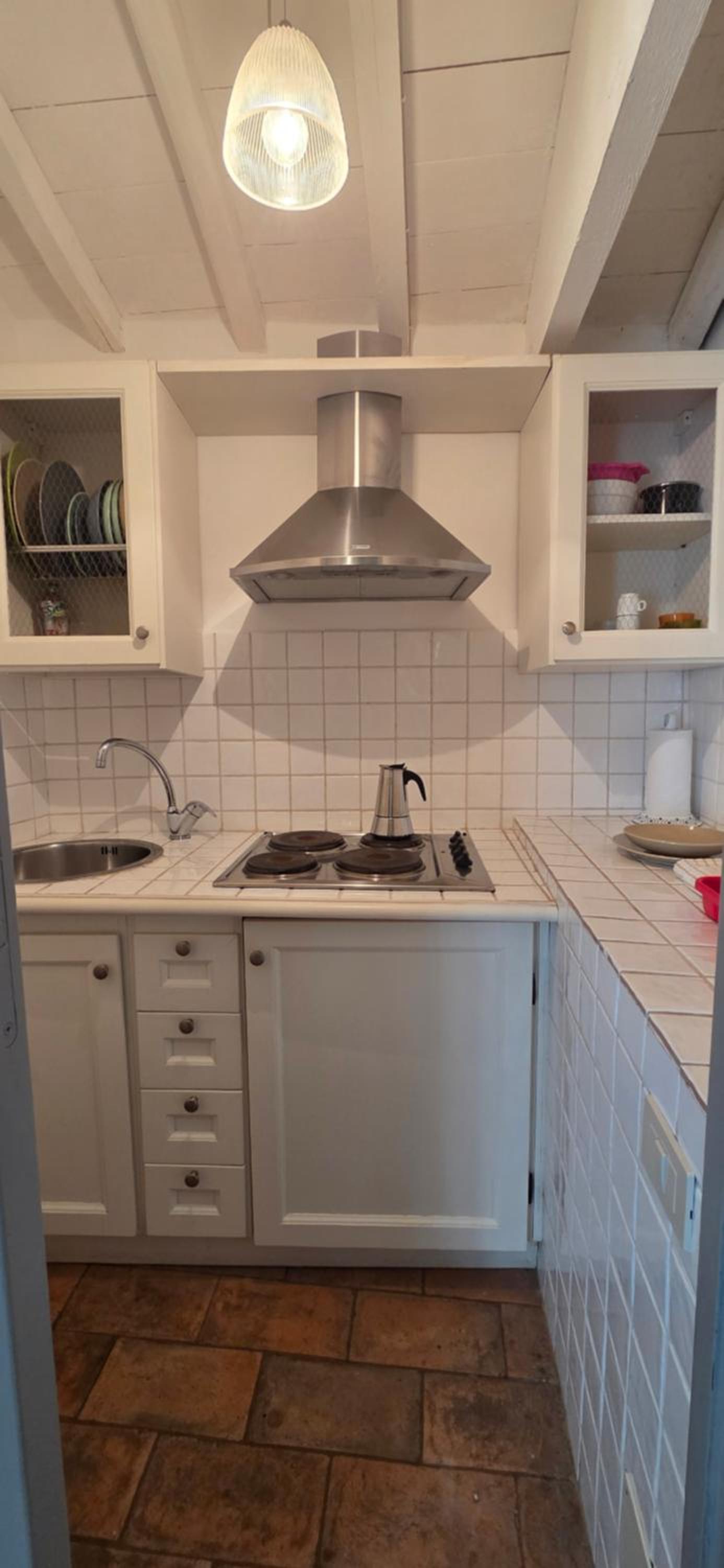 Studio Apartment with One Double Bed photo 3