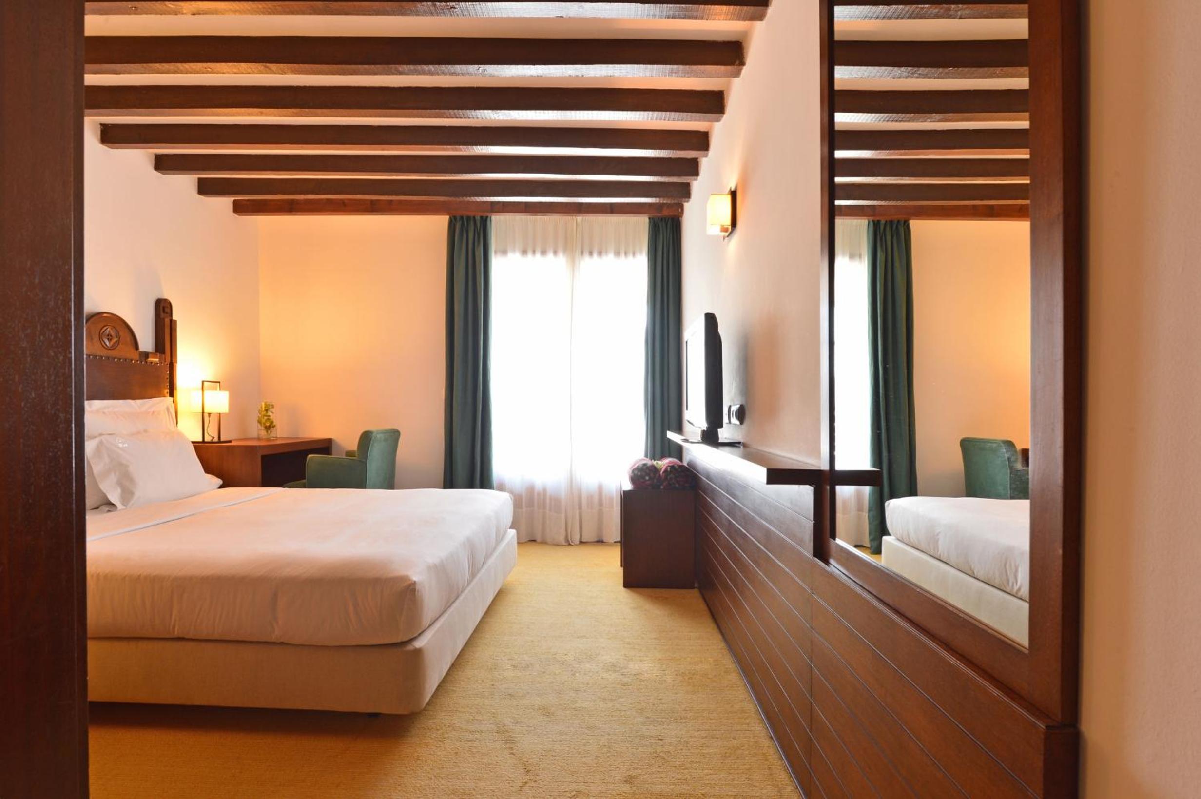 Superior Double or Twin Room - Photo 1