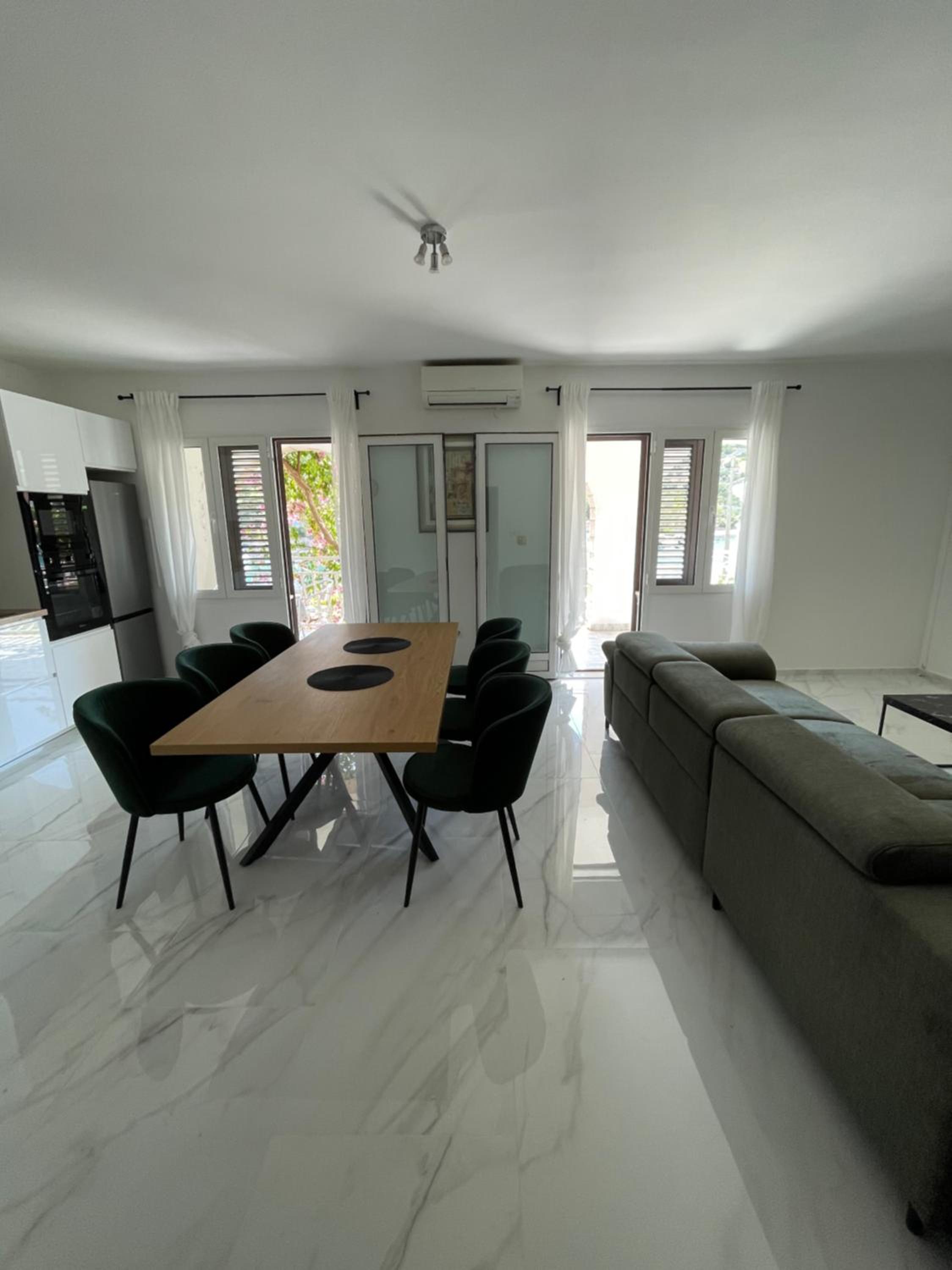 Apartment with Sea View photo 2