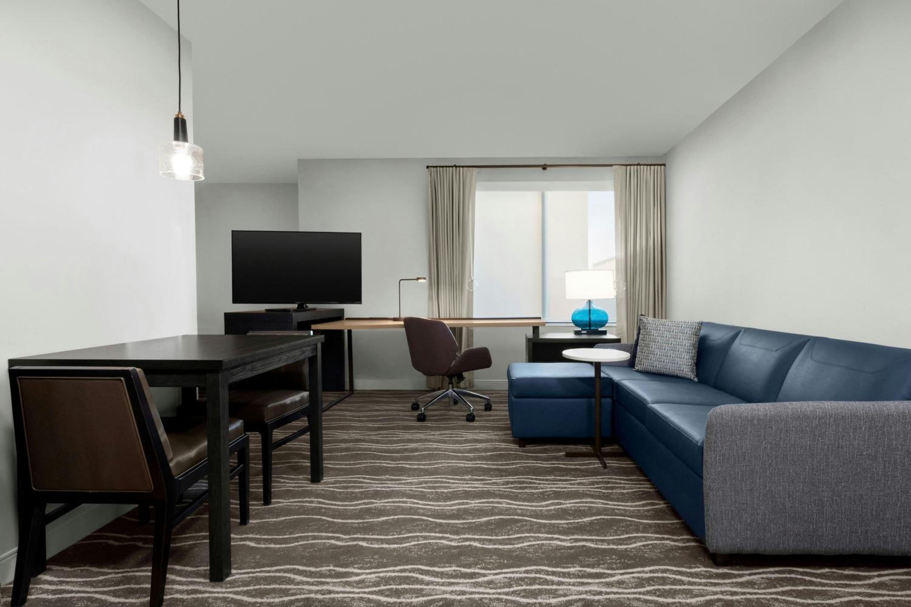 King Studio with Sofa Bed and City View - Mobility Accessible with Tub photo 1