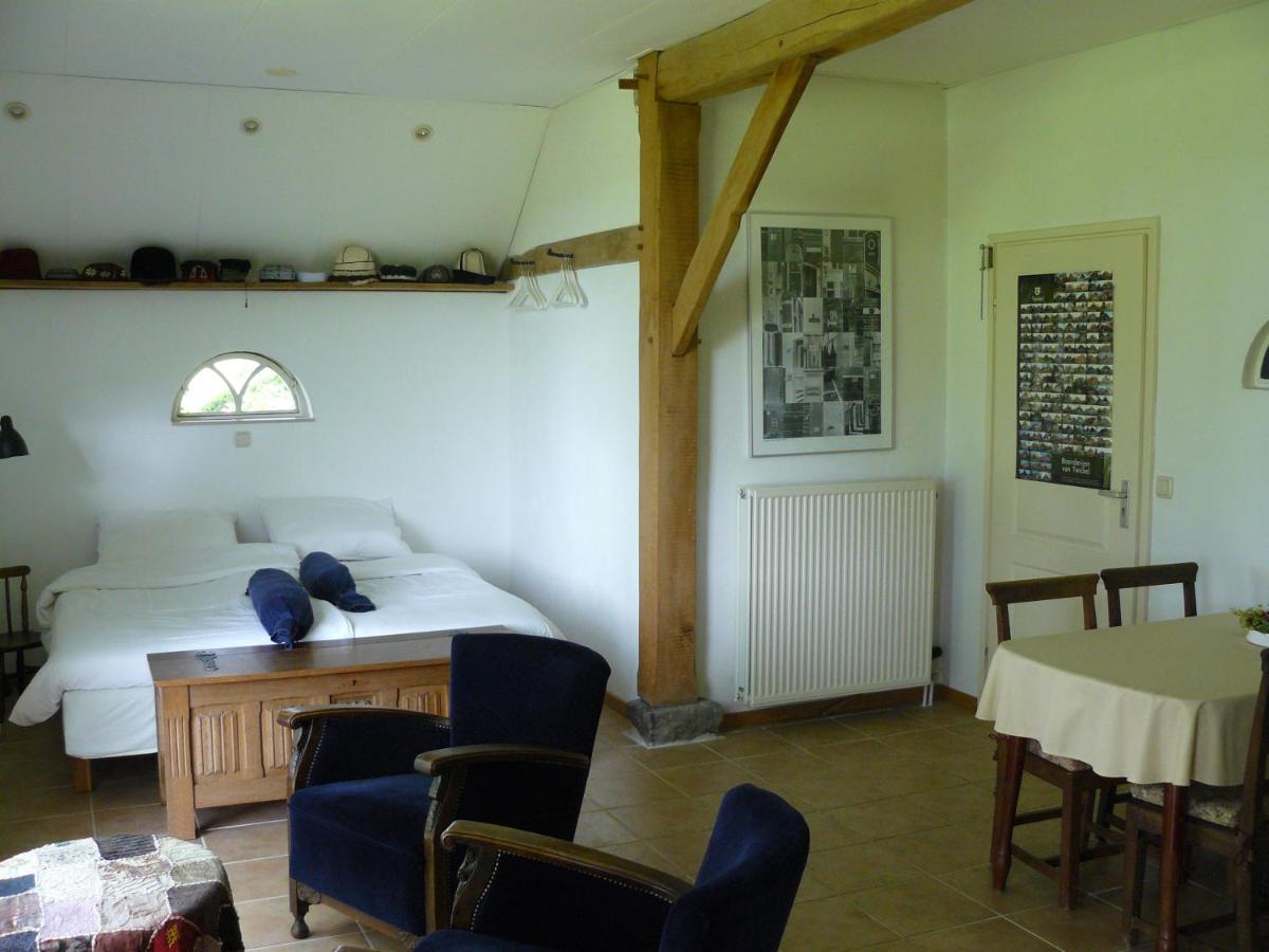 Large Twin Room photo 3