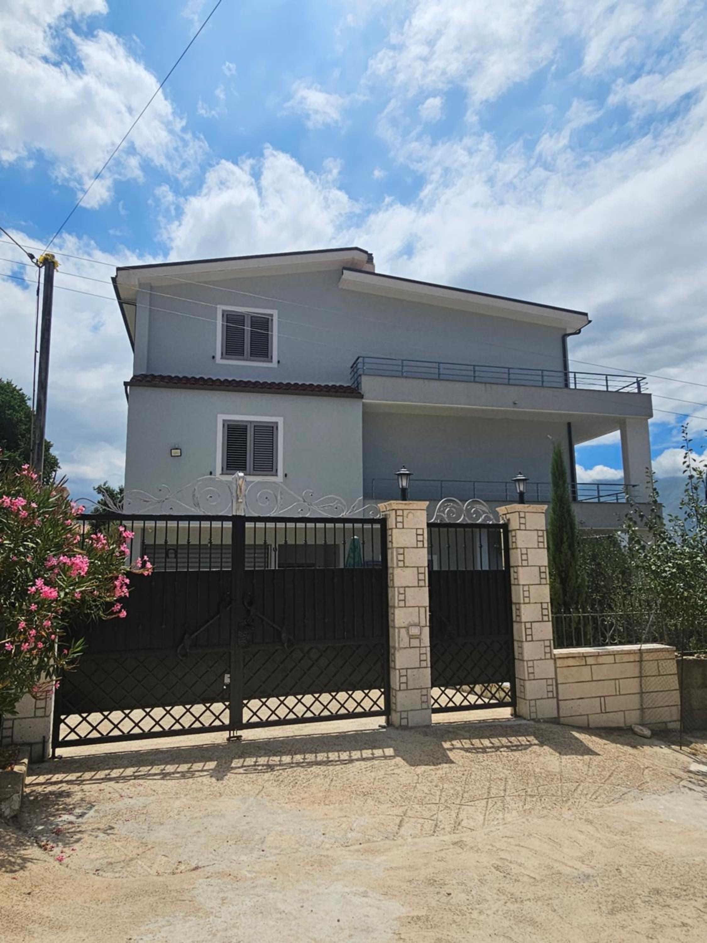Superior Villa photo 3