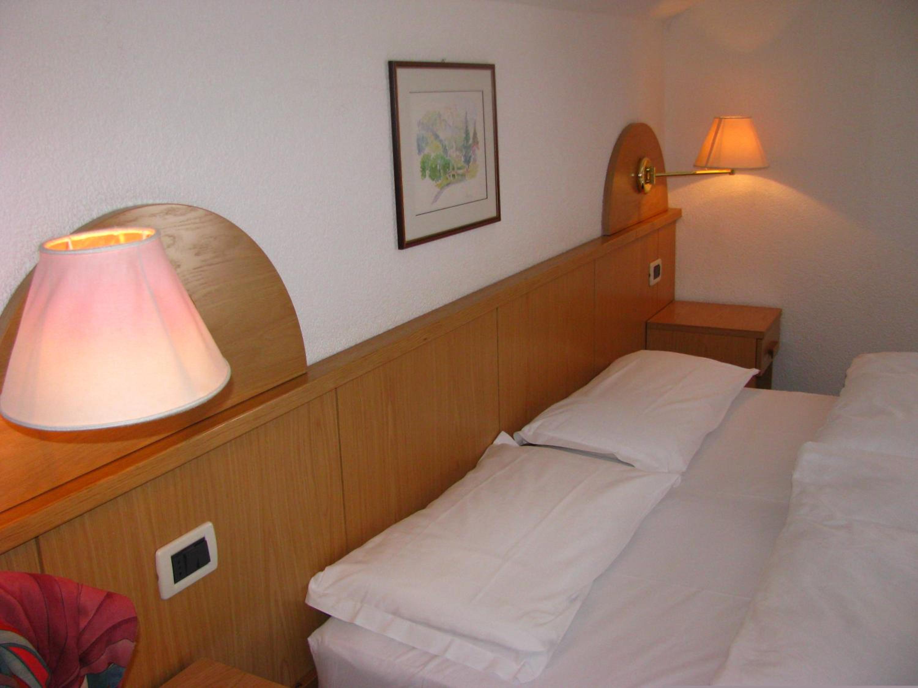 Double or Twin Room photo 3