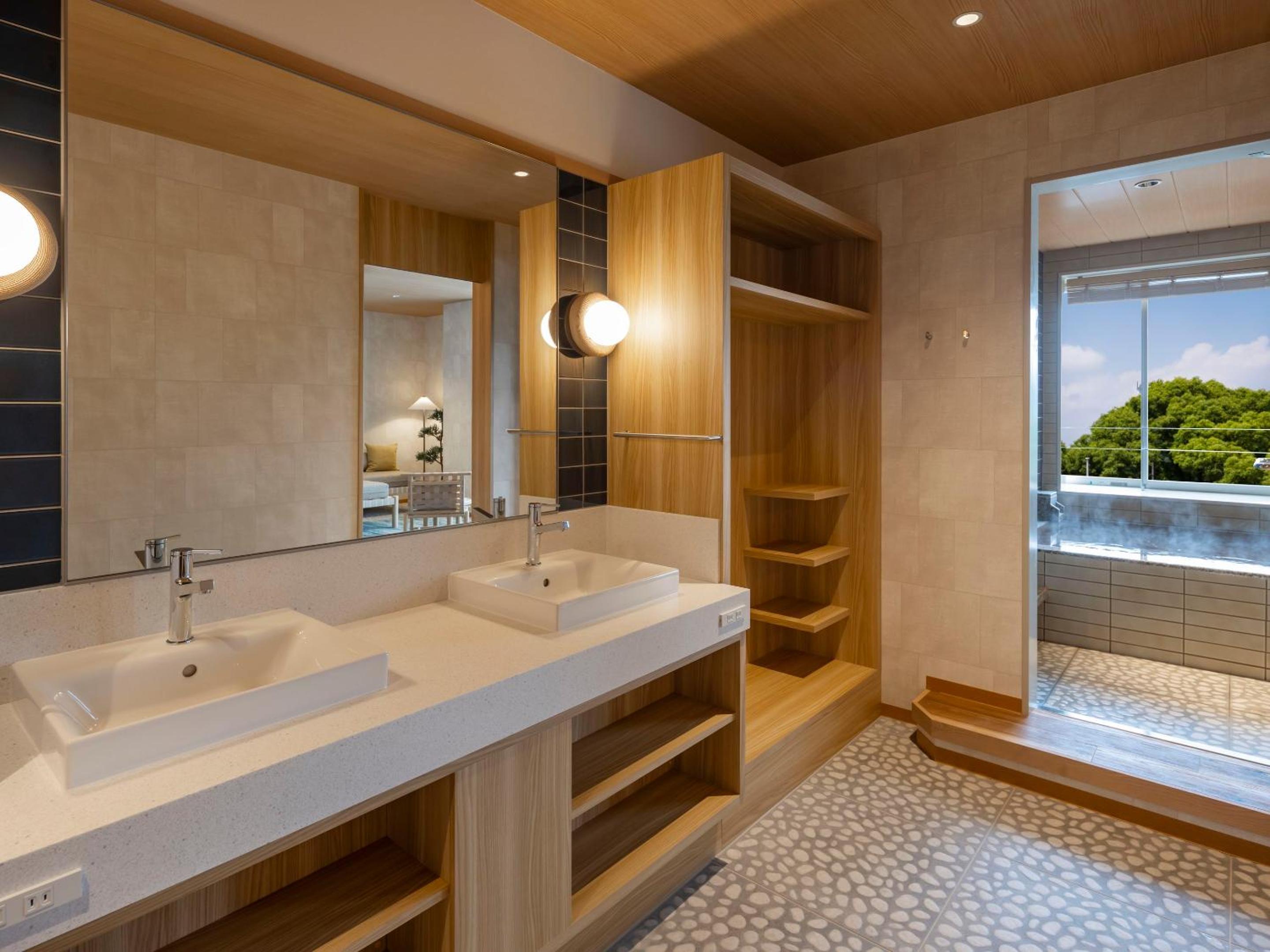 Deluxe Room with Hot Spring Semi-Open-Air Bath - Photo 4