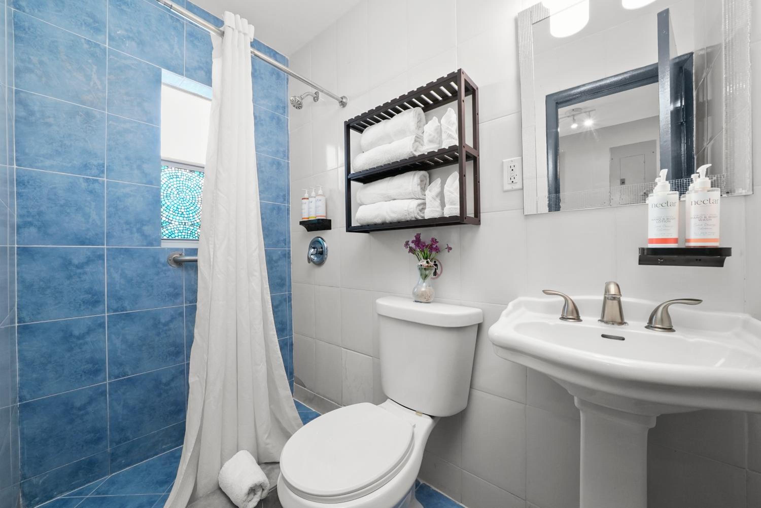 Two Bedroom Queen Studio Suite photo 2