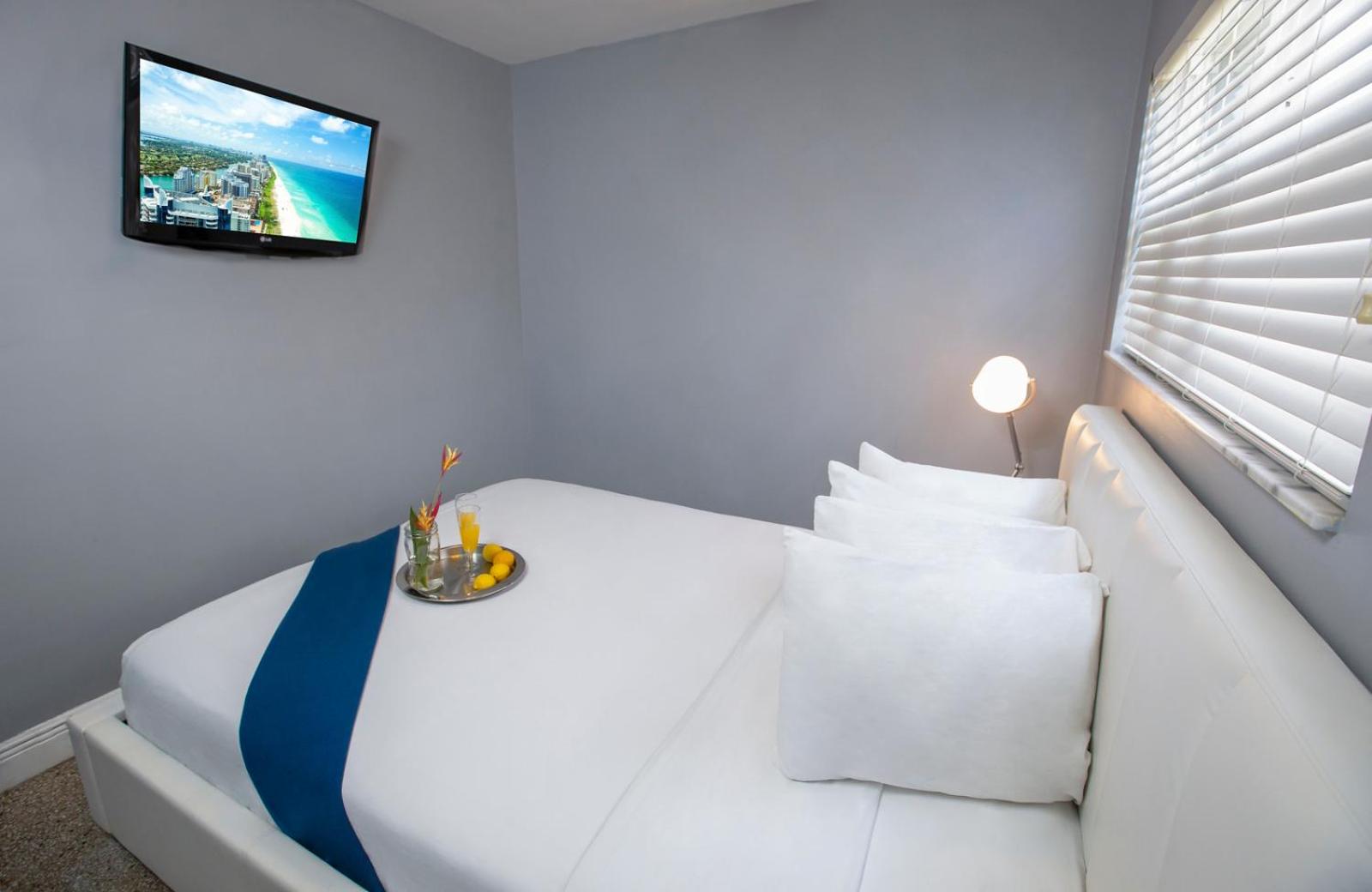 2 bedroom queen studio suite