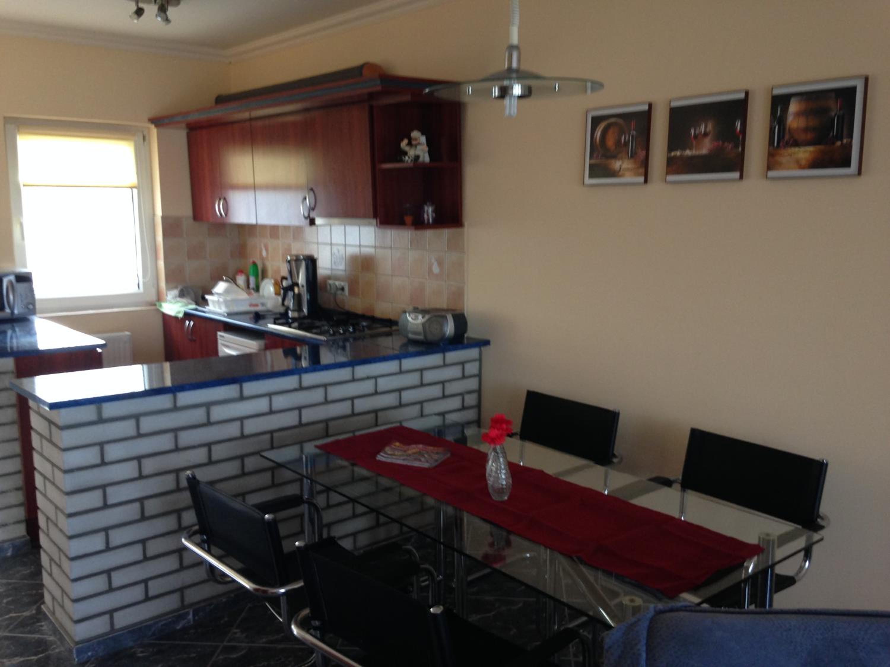 Apartment - Split Level - Photo 12