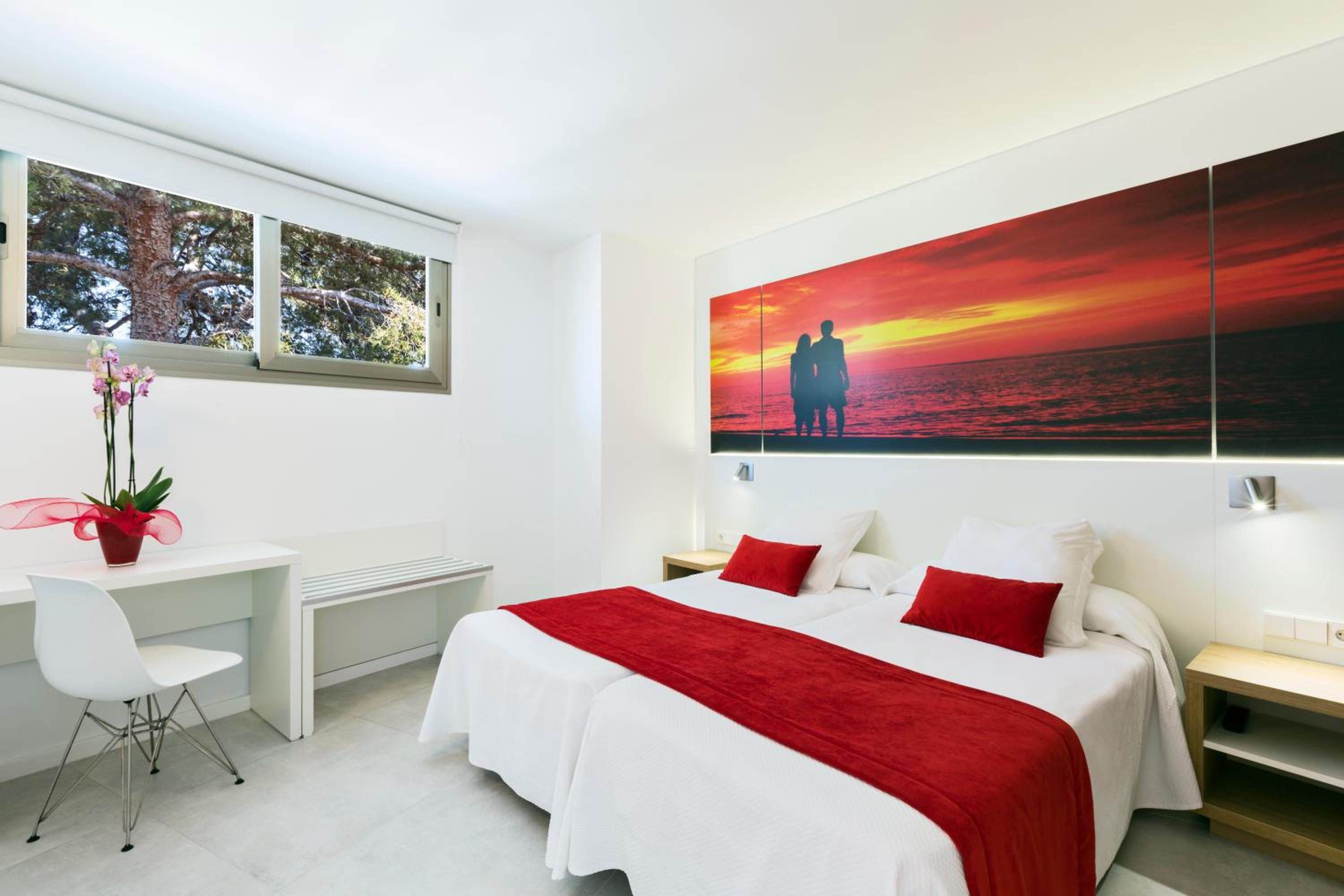 Family Apartment - Photo 14