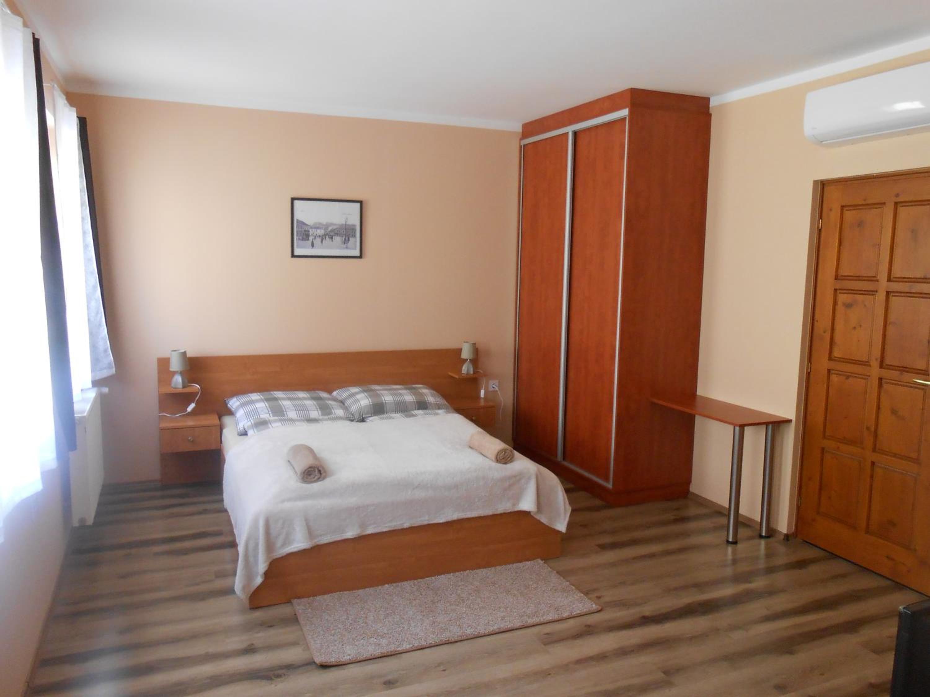 Apartment photo 3