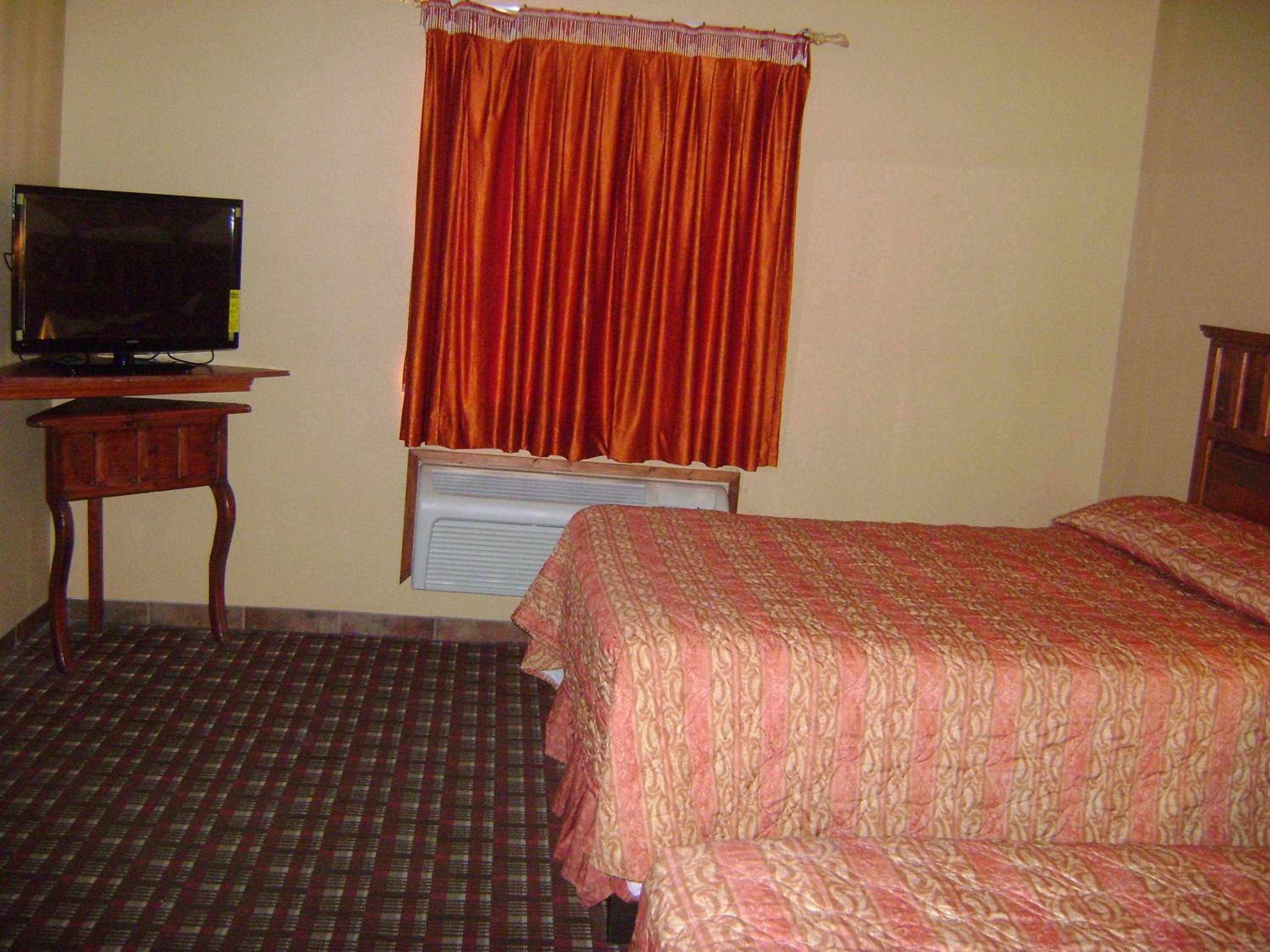 Double Room with Two Double Beds photo 2
