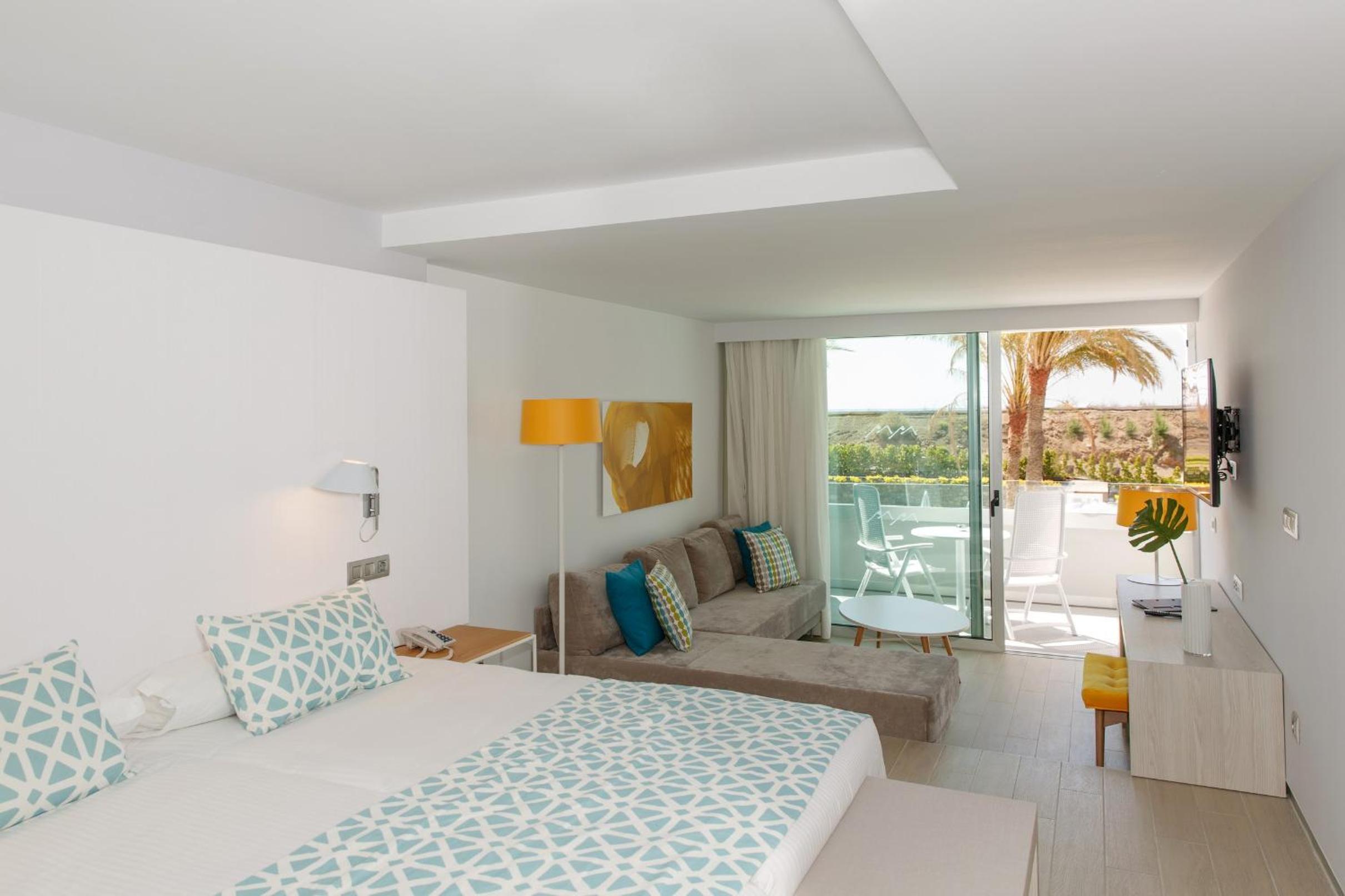 Junior Suite with Garden View