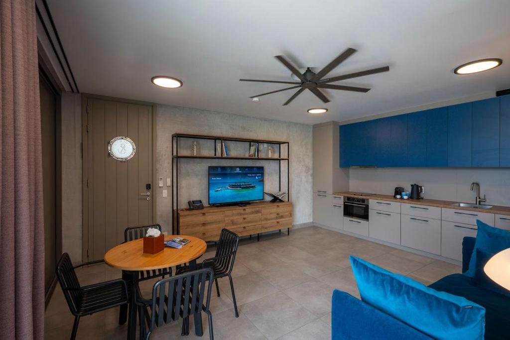 Deluxe Family Suite photo 2