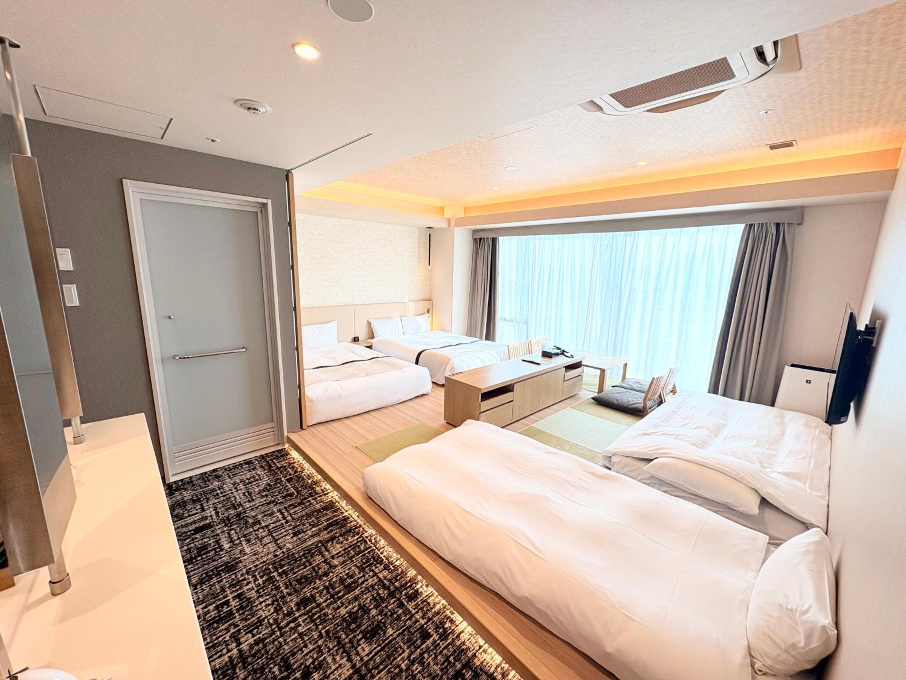 Premier Twin With Japanese-style 2Futon