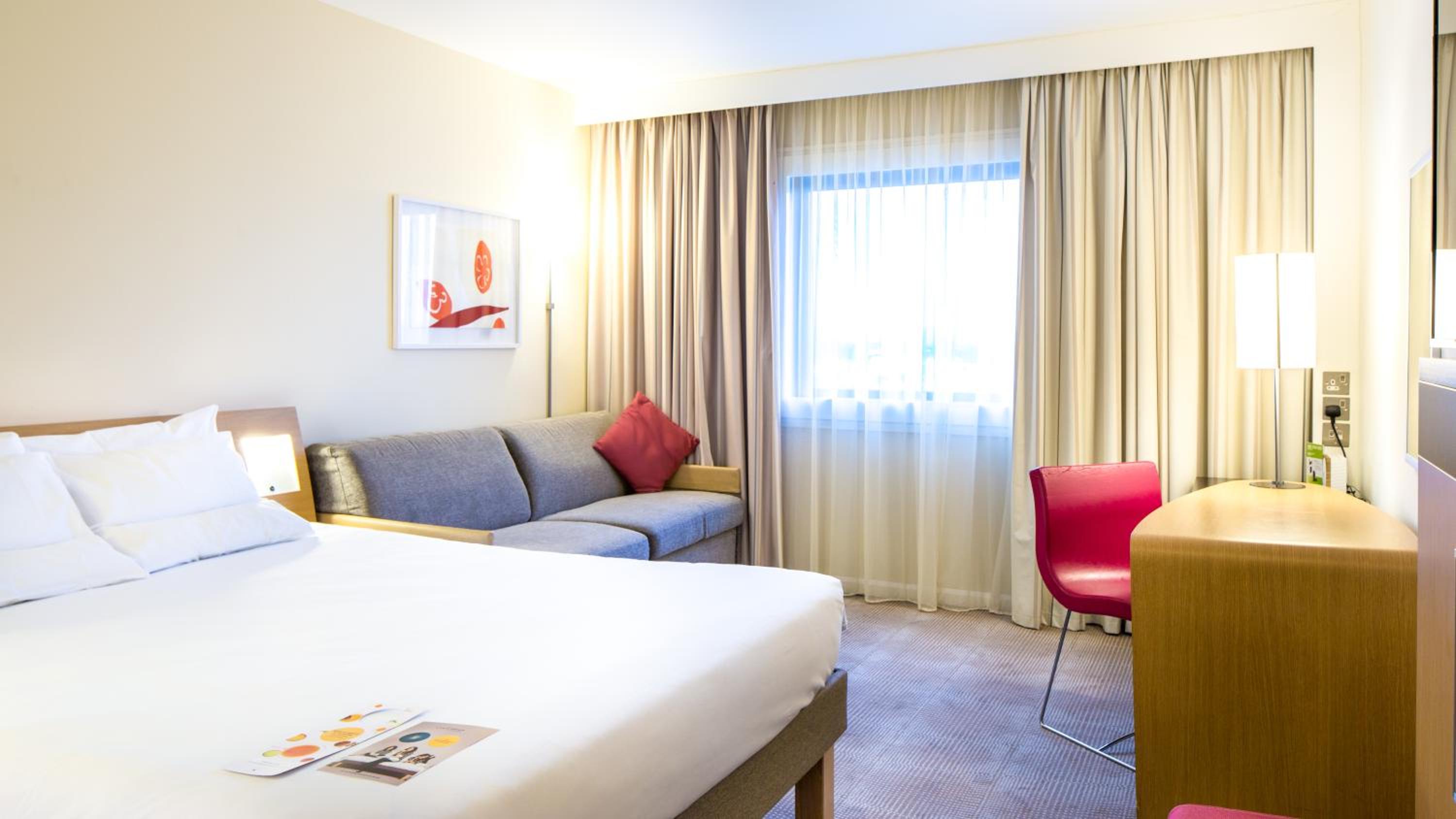 Superior Queen Room with Sofa