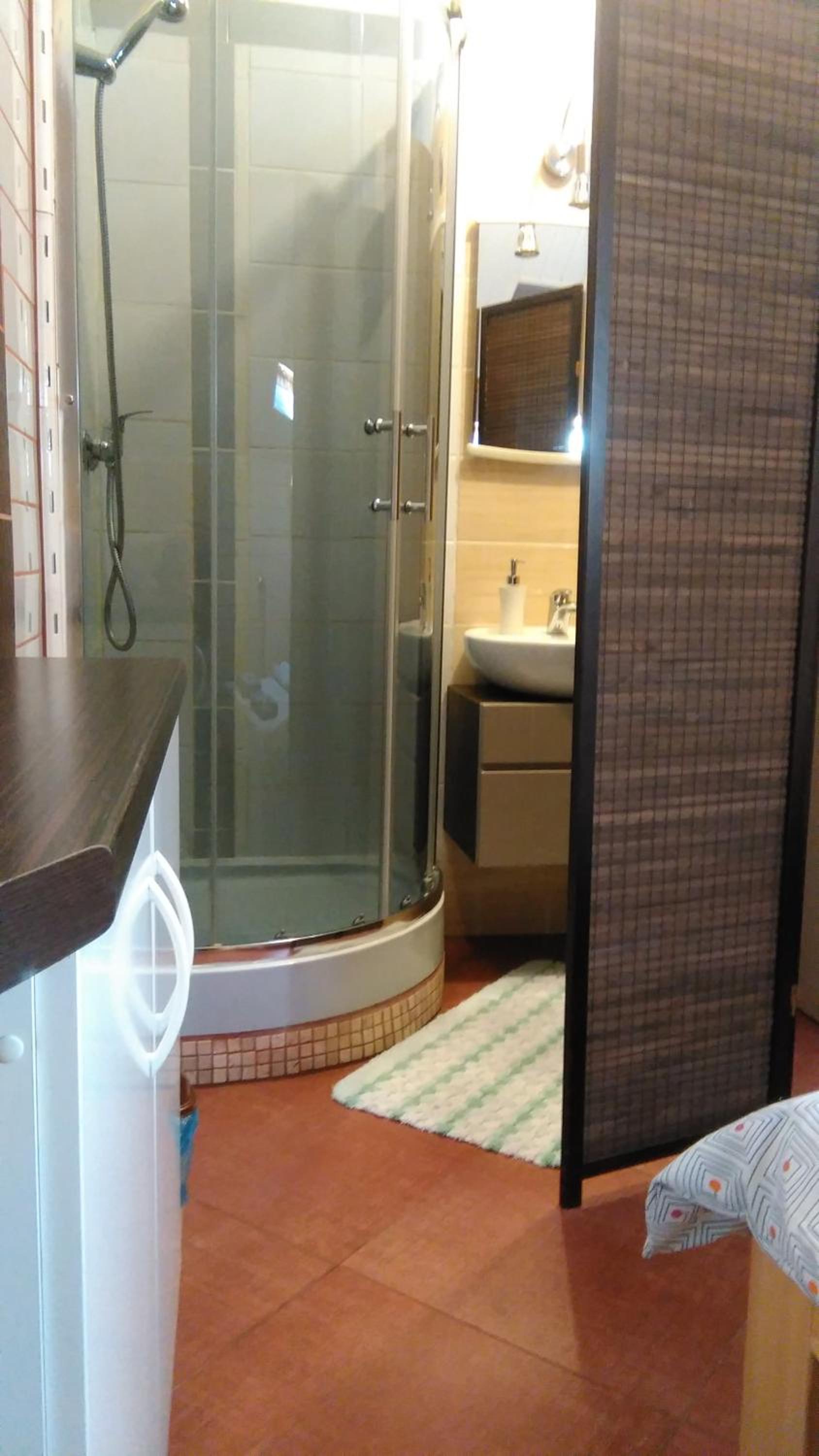 Classic Double Room with Shower - Photo 2