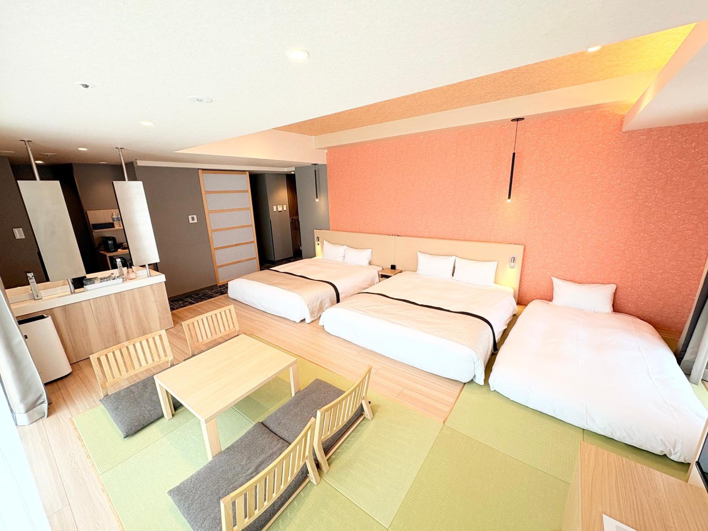 Premier Deluxe Twin With Japanese-style Futon