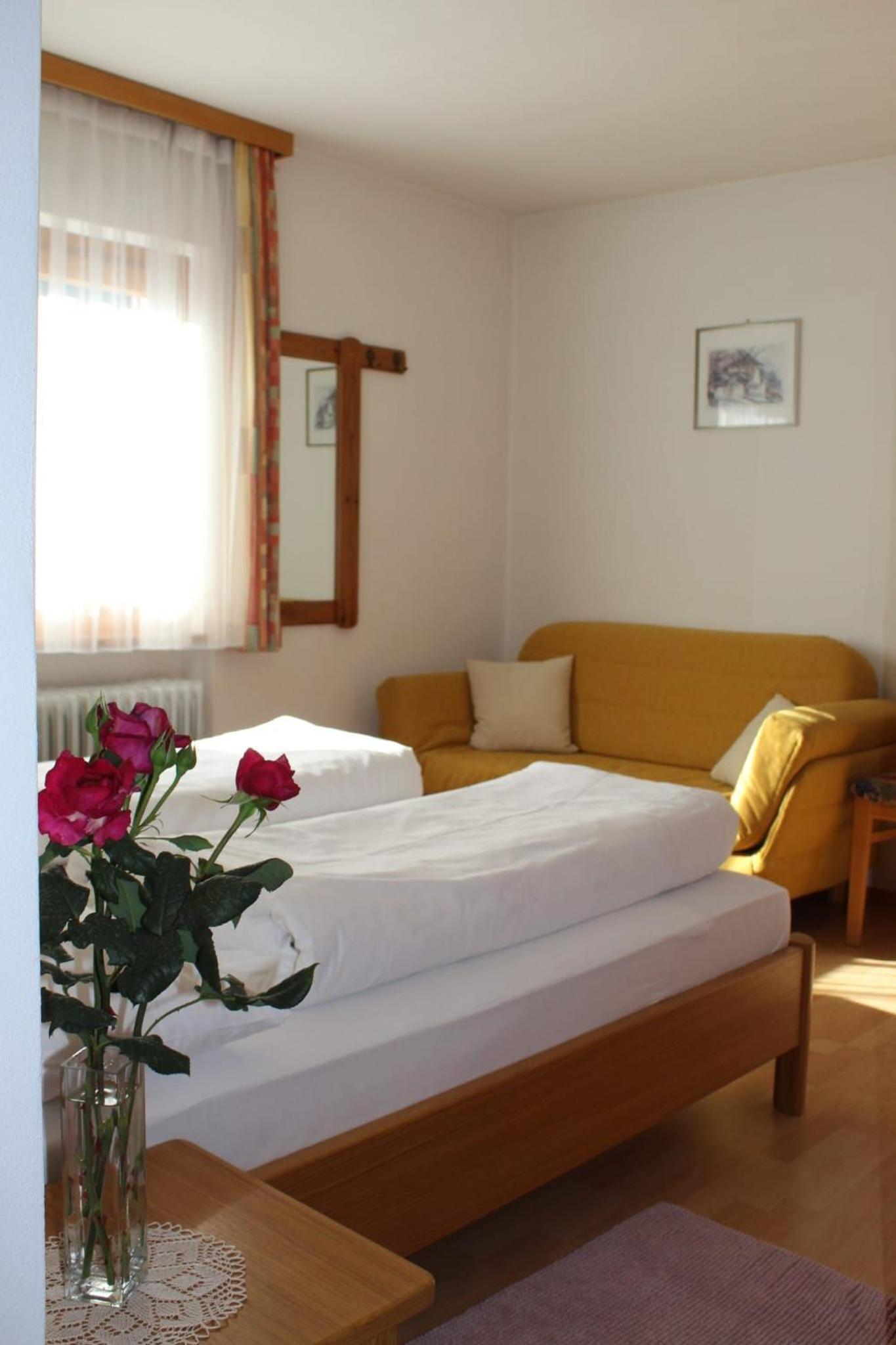 Two-Bedroom Apartment with View photo 3