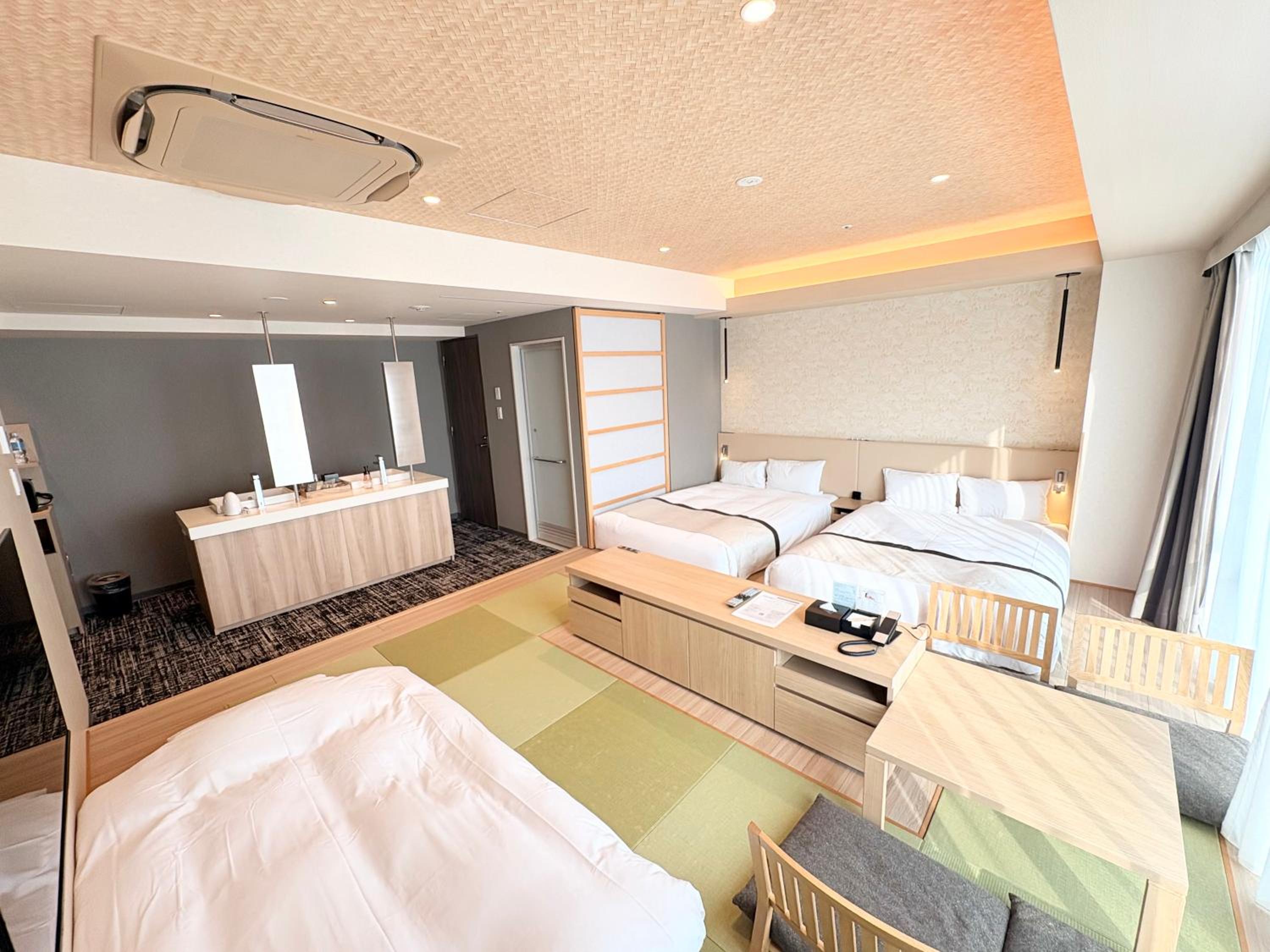 Premier Twin With Japanese-style Futon