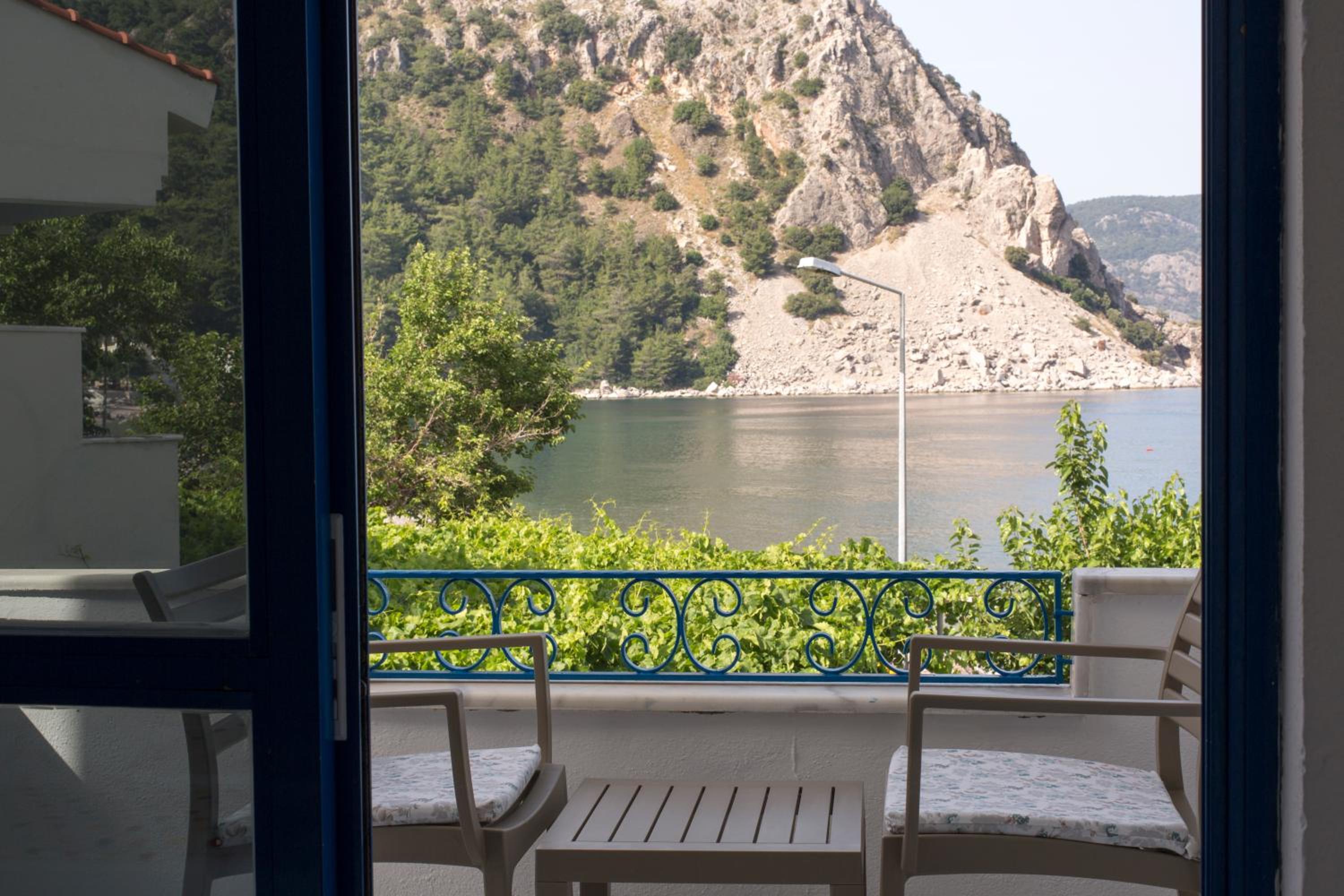 Double Room with Balcony and Sea View