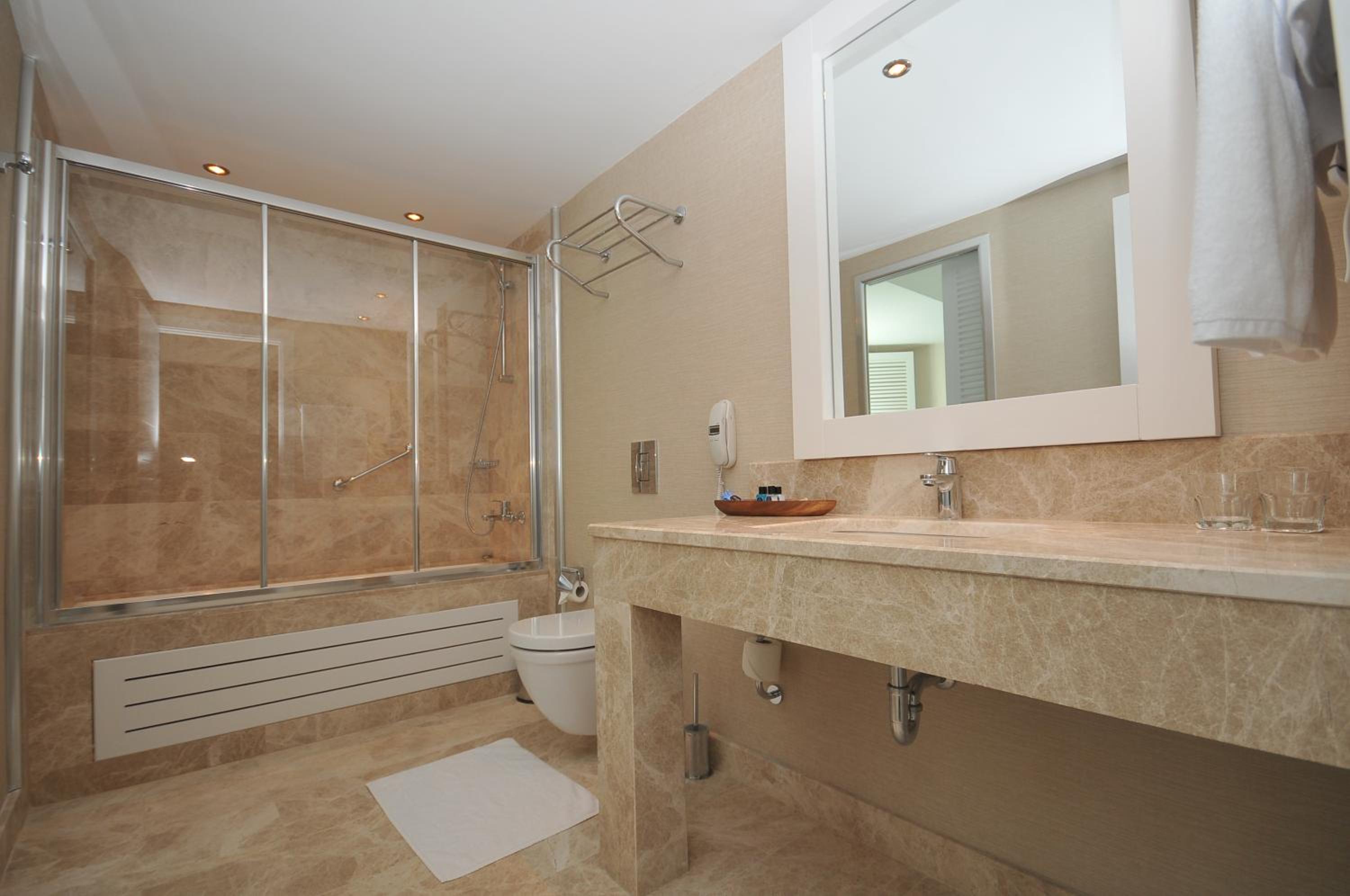 Suite with Sea View