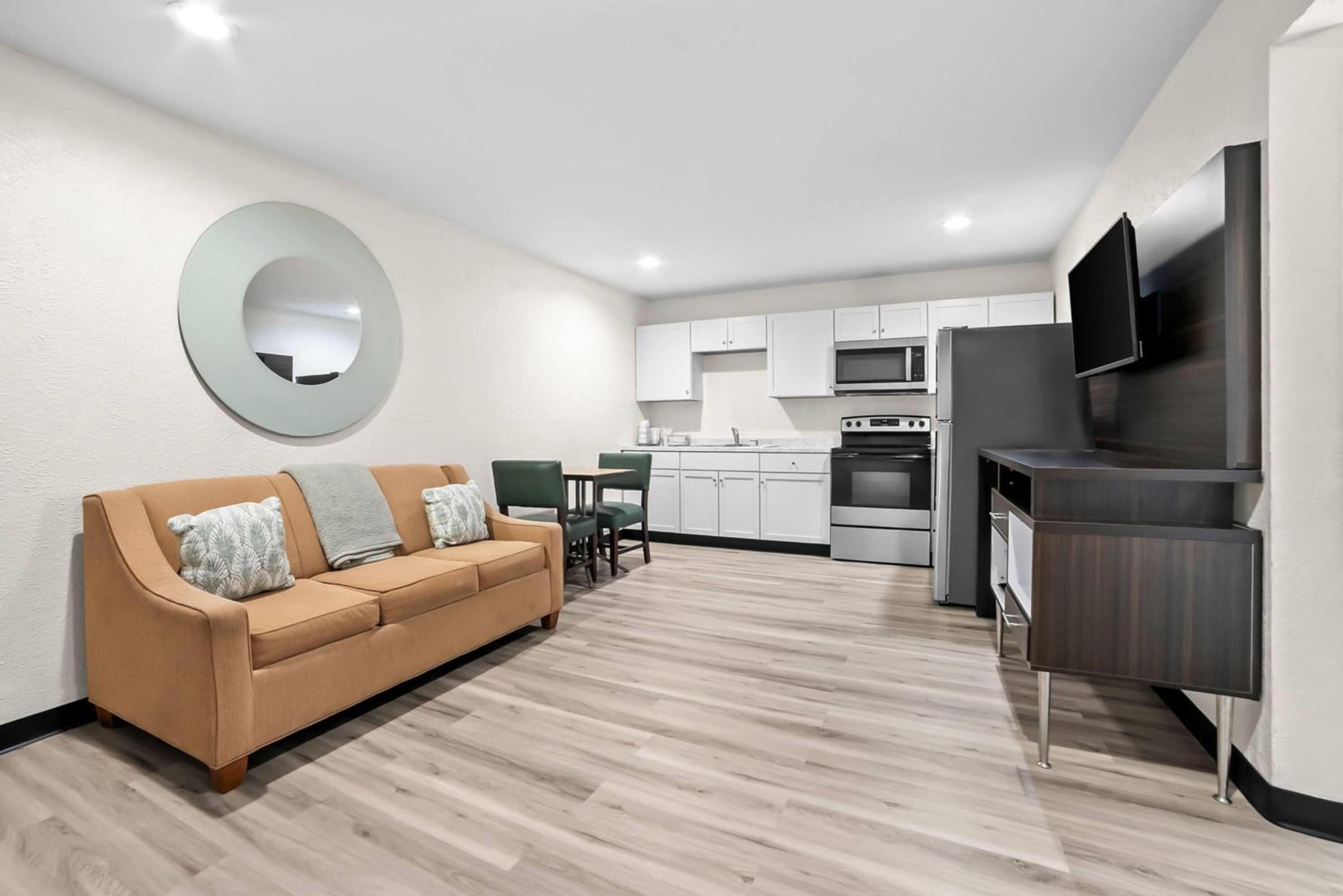 Efficiency King Suite with Sofa Bed - Non-Smoking