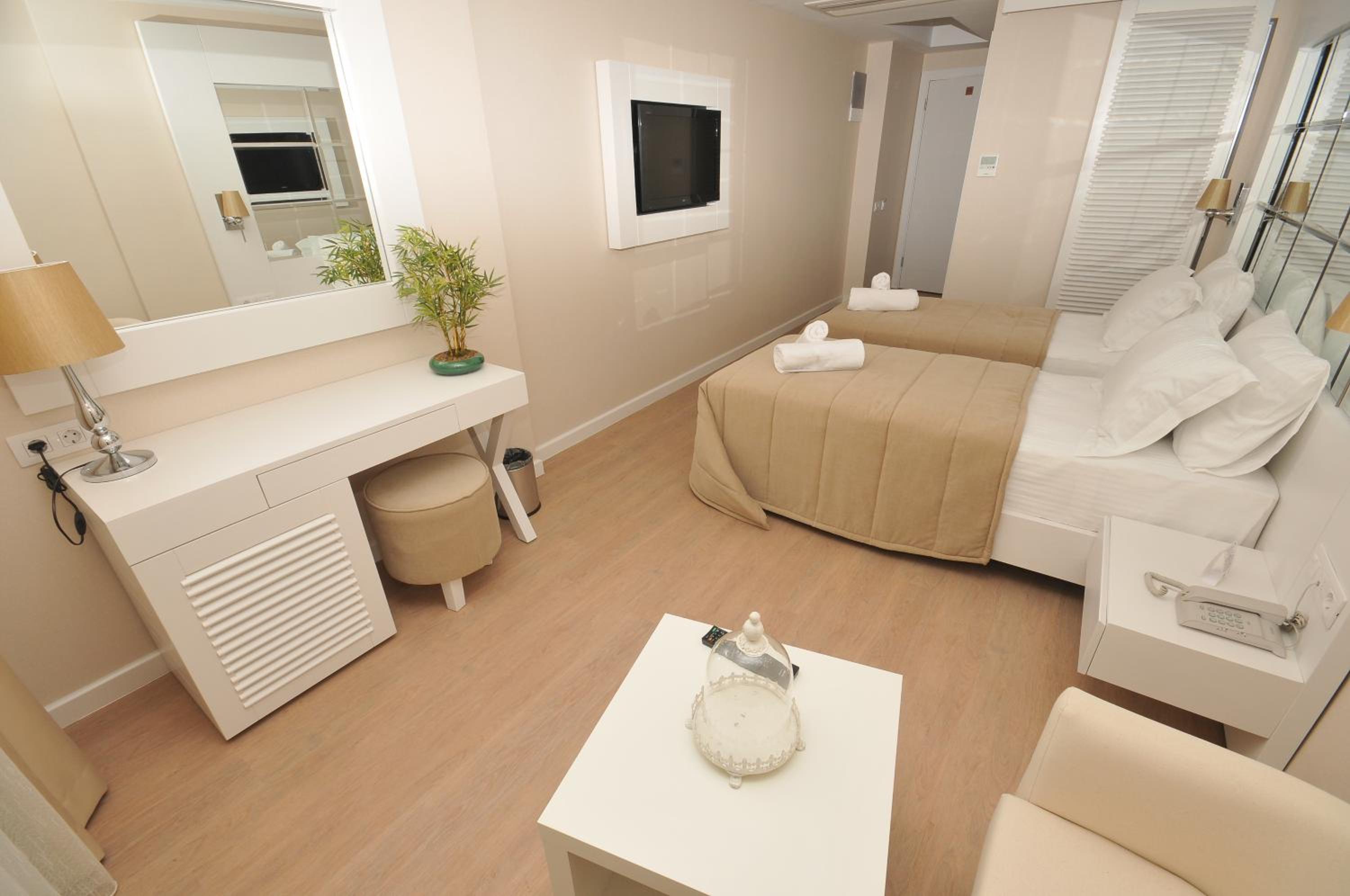 Standard Room with Land View