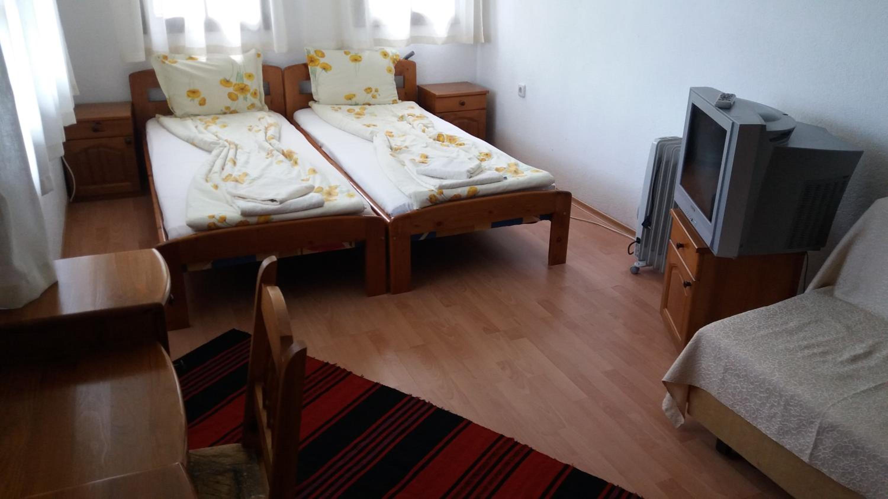 Double or Twin Room with Extra Bed photo 3