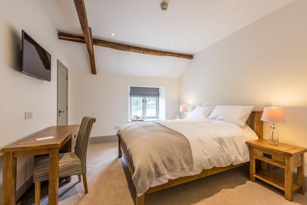 Deluxe King Room - Photo 1