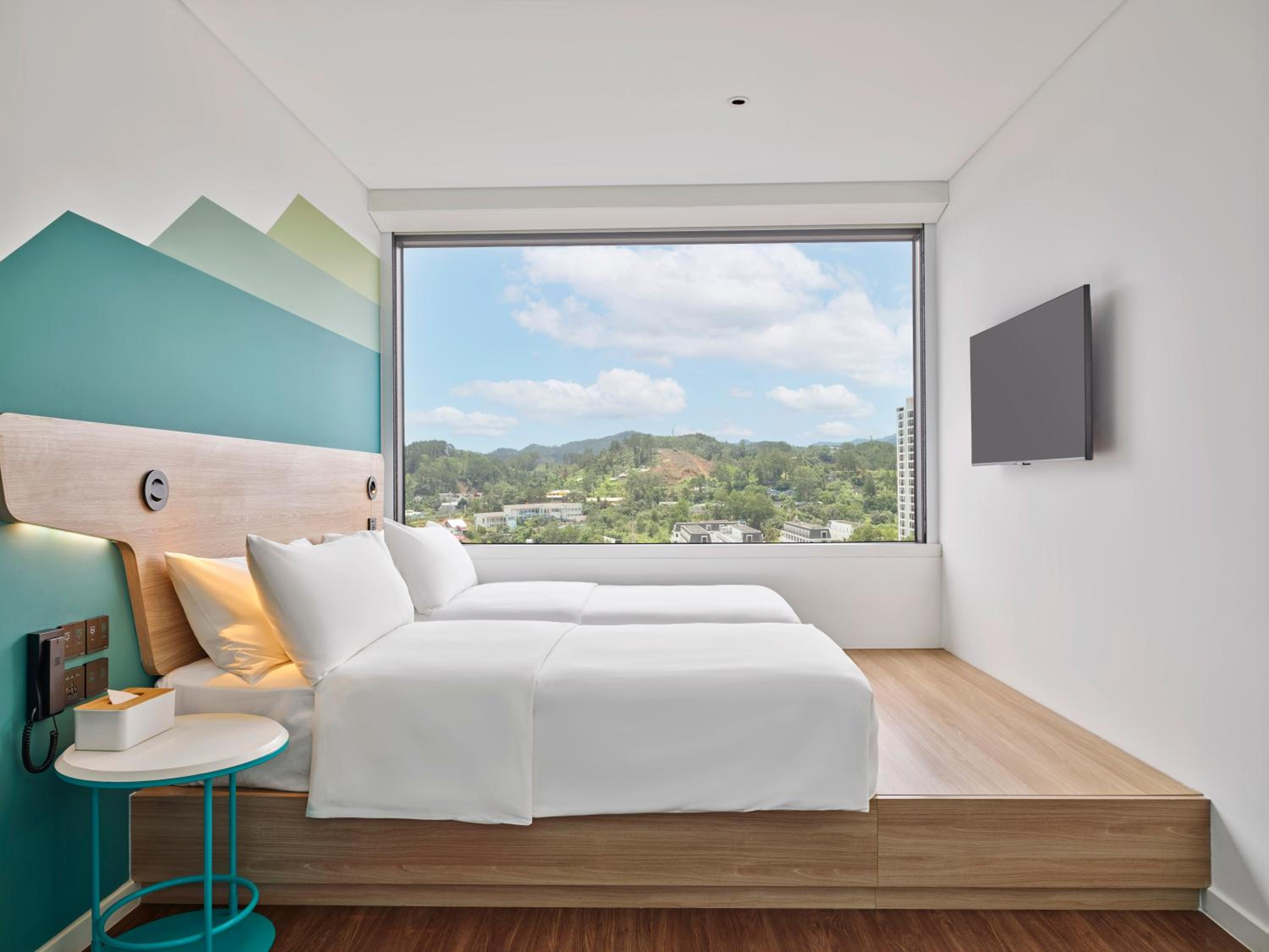 Twin Room - Photo 18