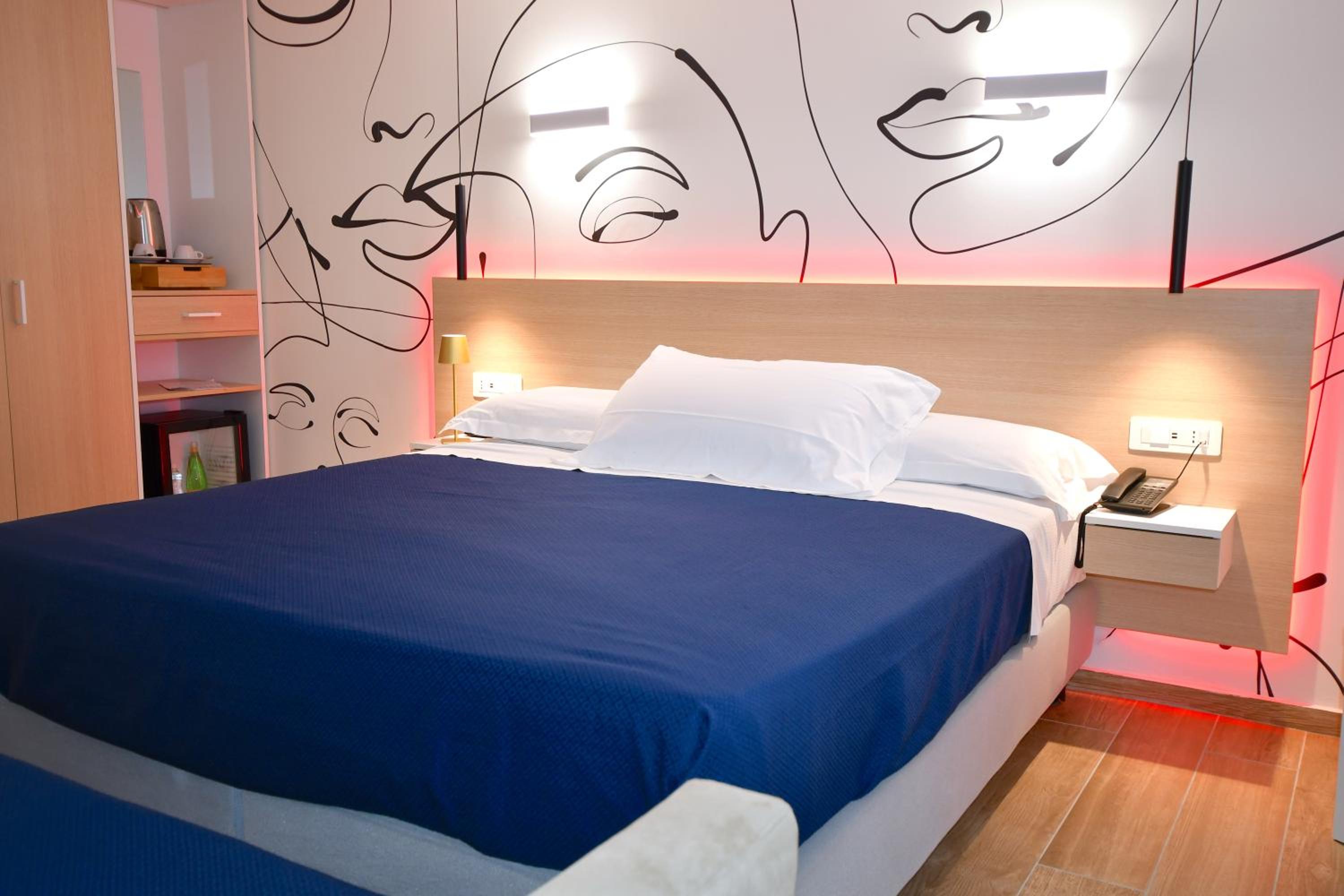 Deluxe Triple Room photo 3