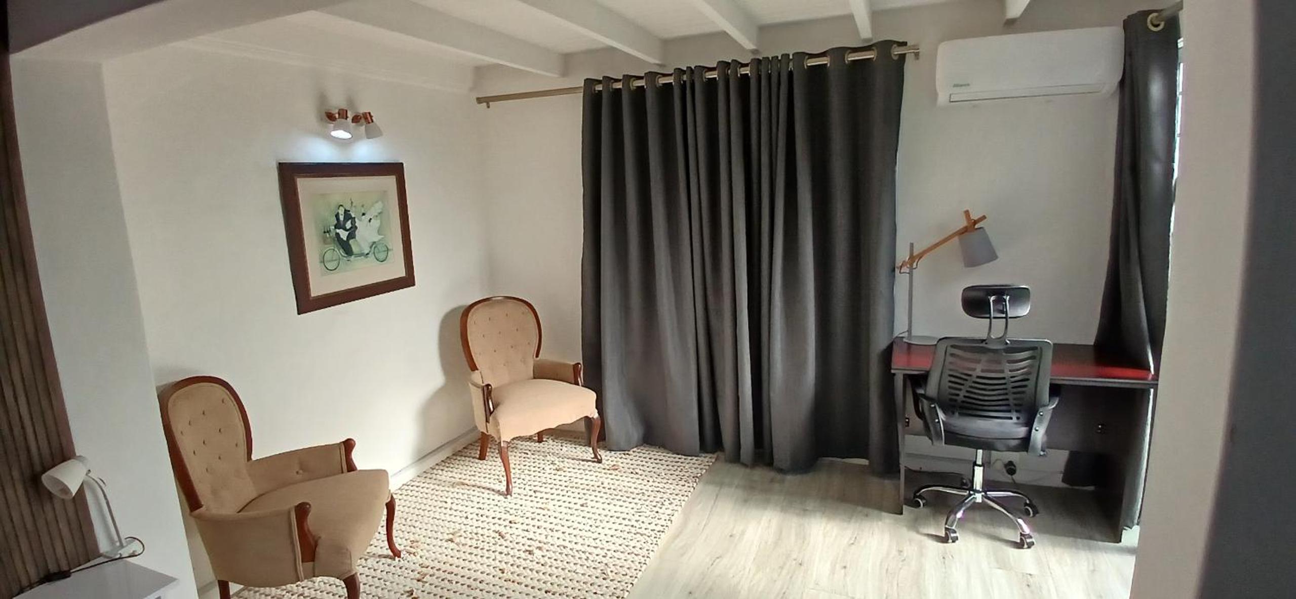 Standard King Room photo 2