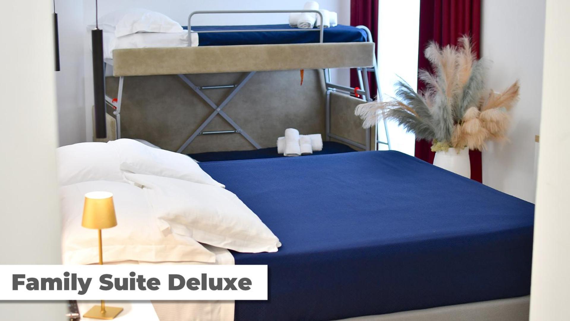 Deluxe Family Room photo 1