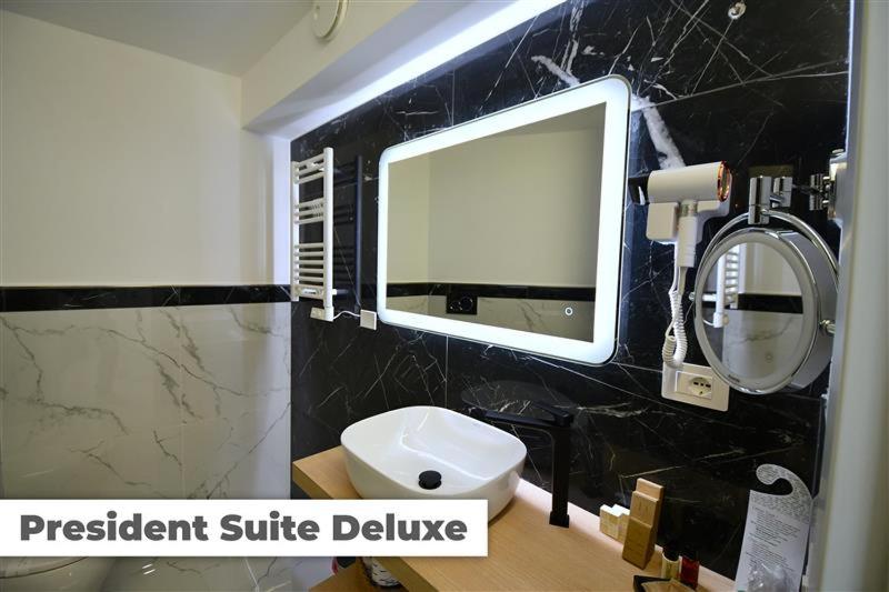 Presidential Suite photo 1
