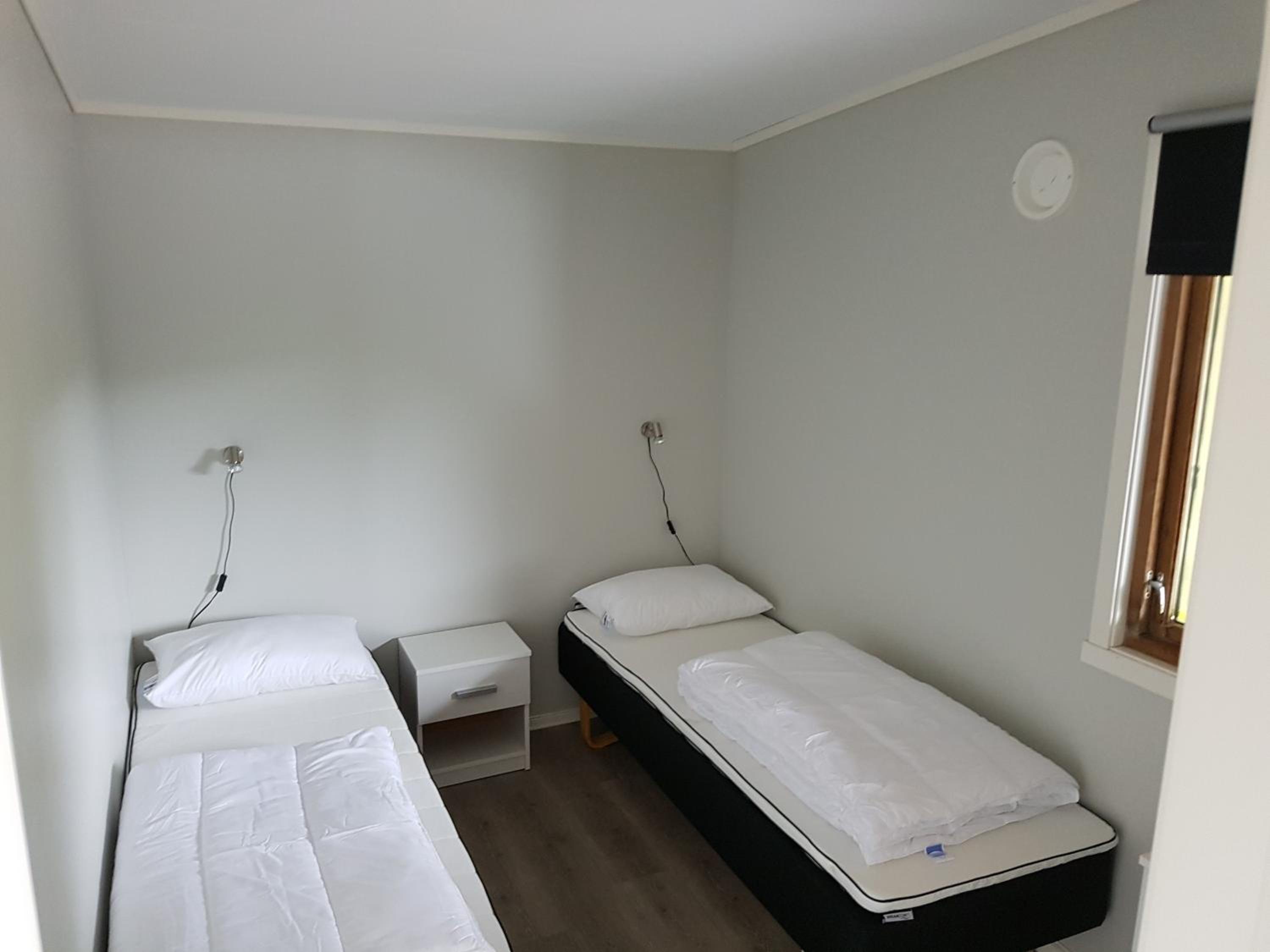 Basic Single Room With Shared Bathroom