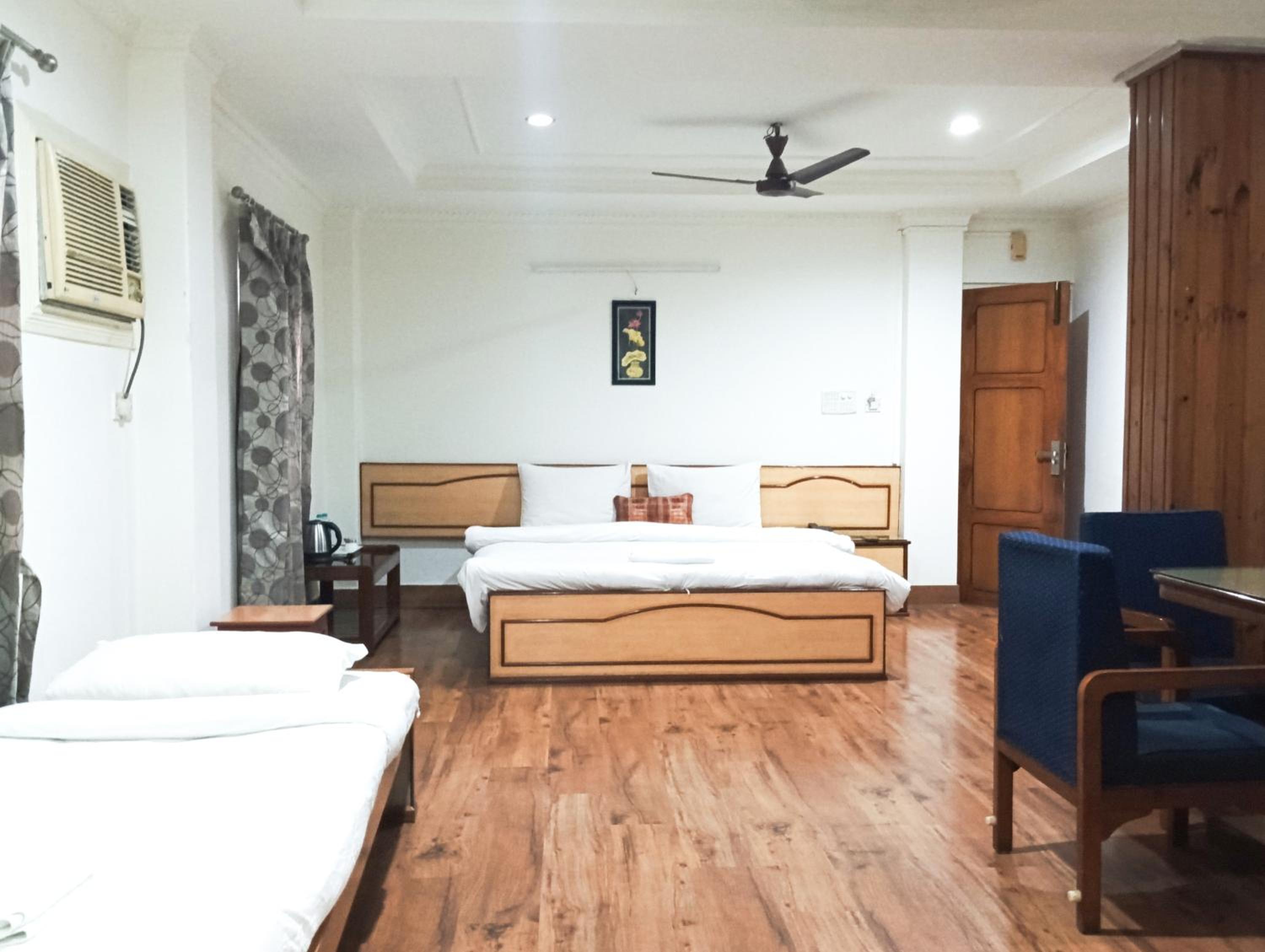 Deluxe Triple Room photo 2