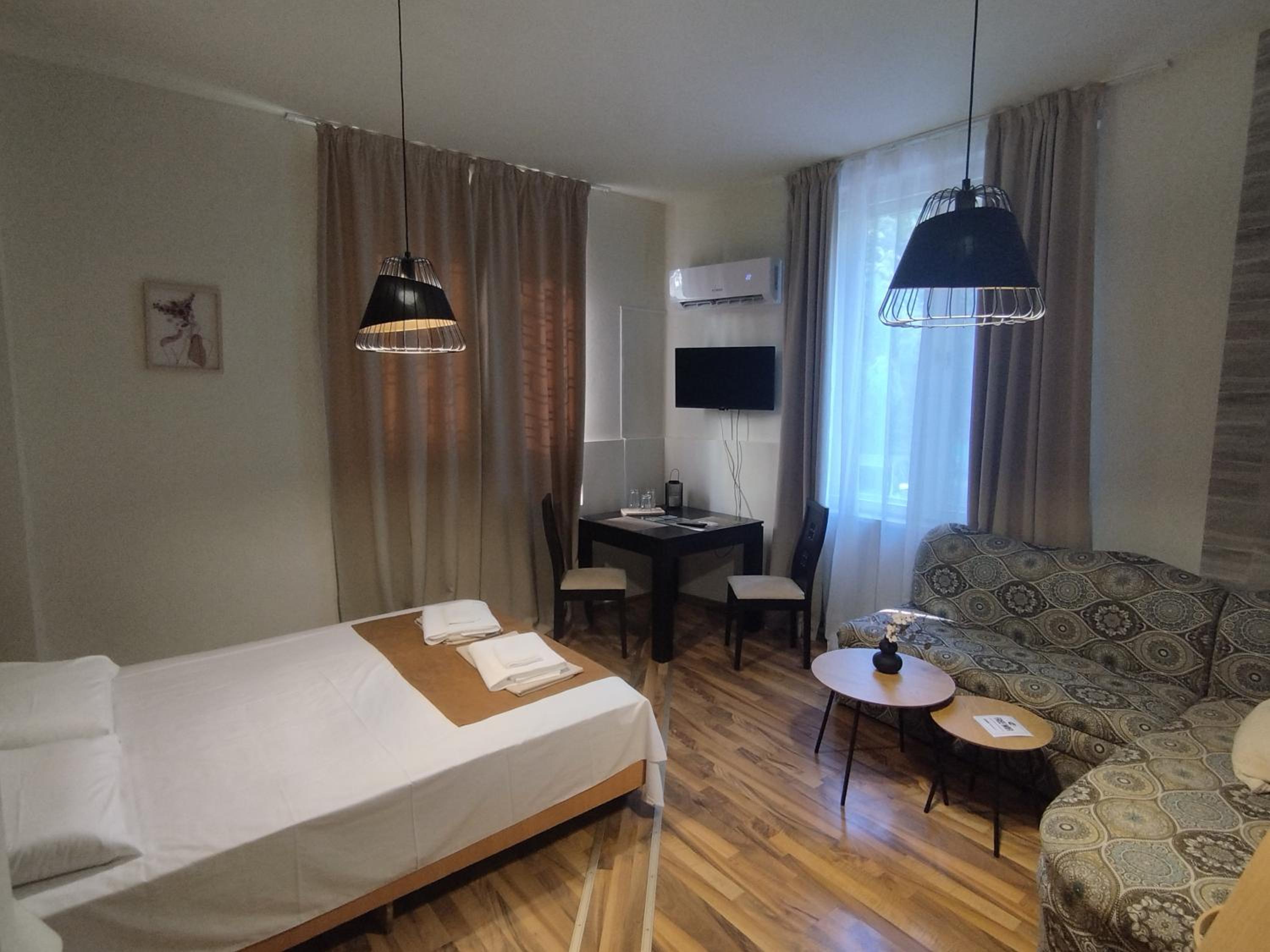 Double Room with Extra Bed photo 3
