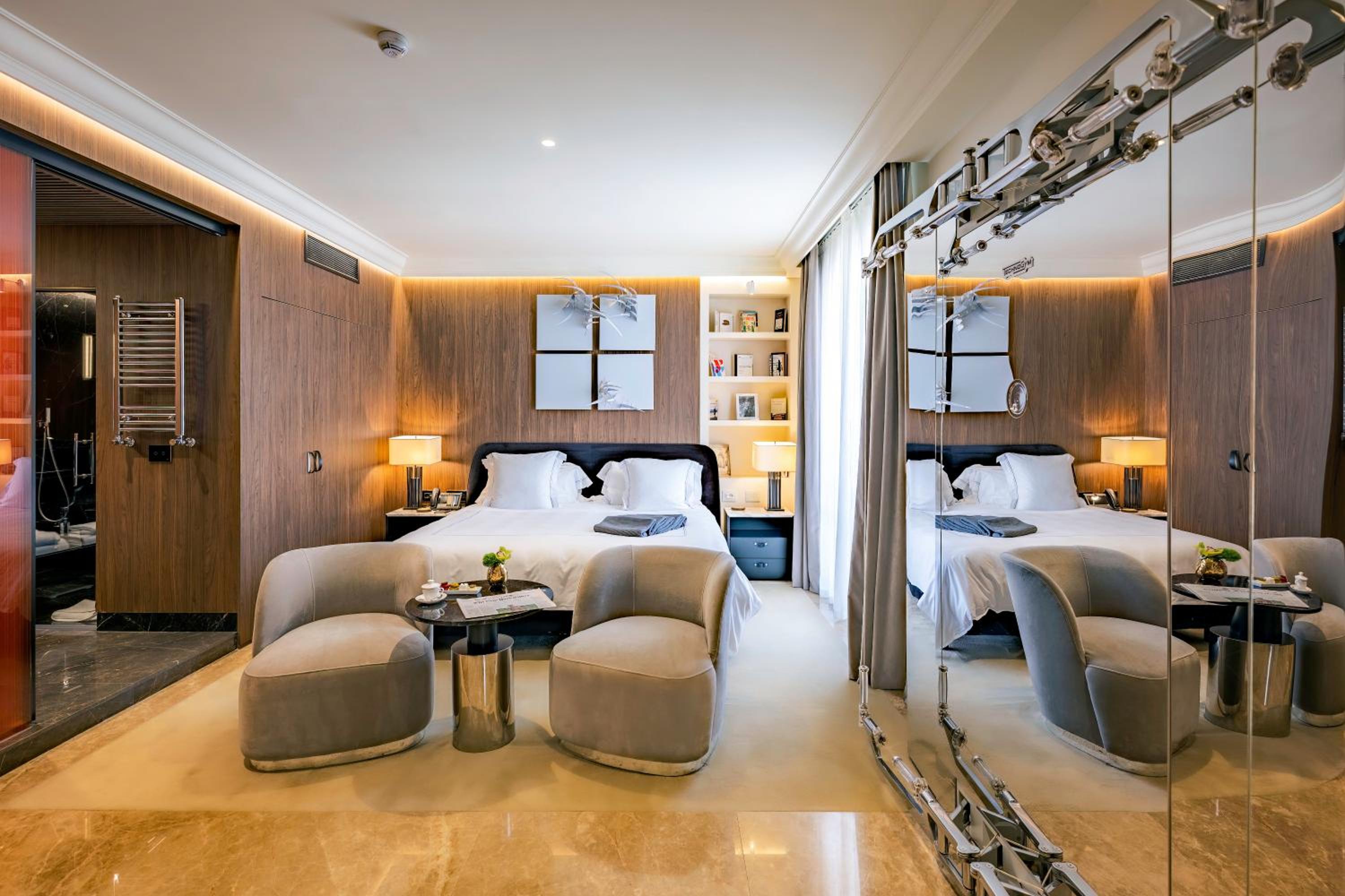 Family Suite (Non Smoking) thumbnail 5