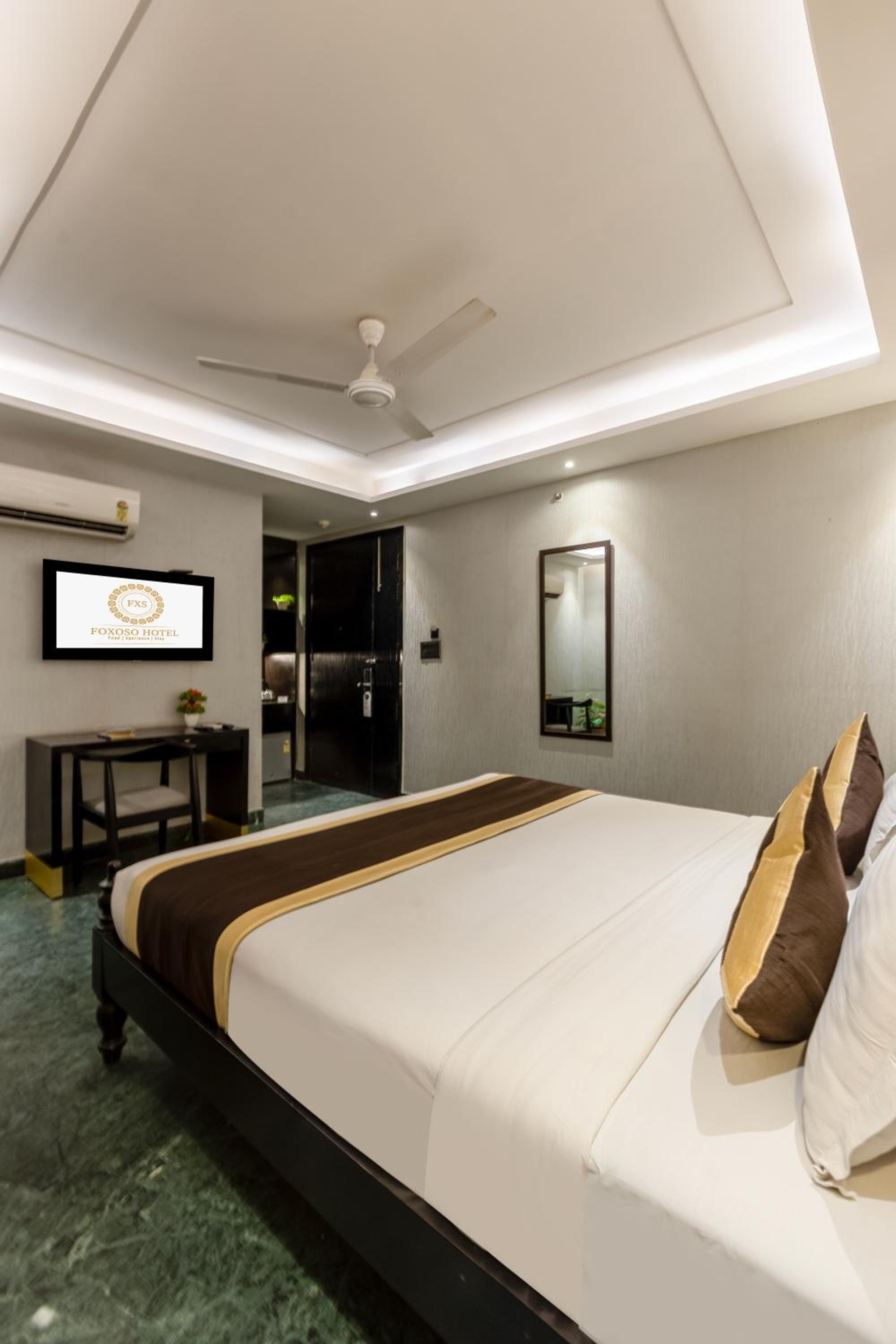Executive Room - Photo 2